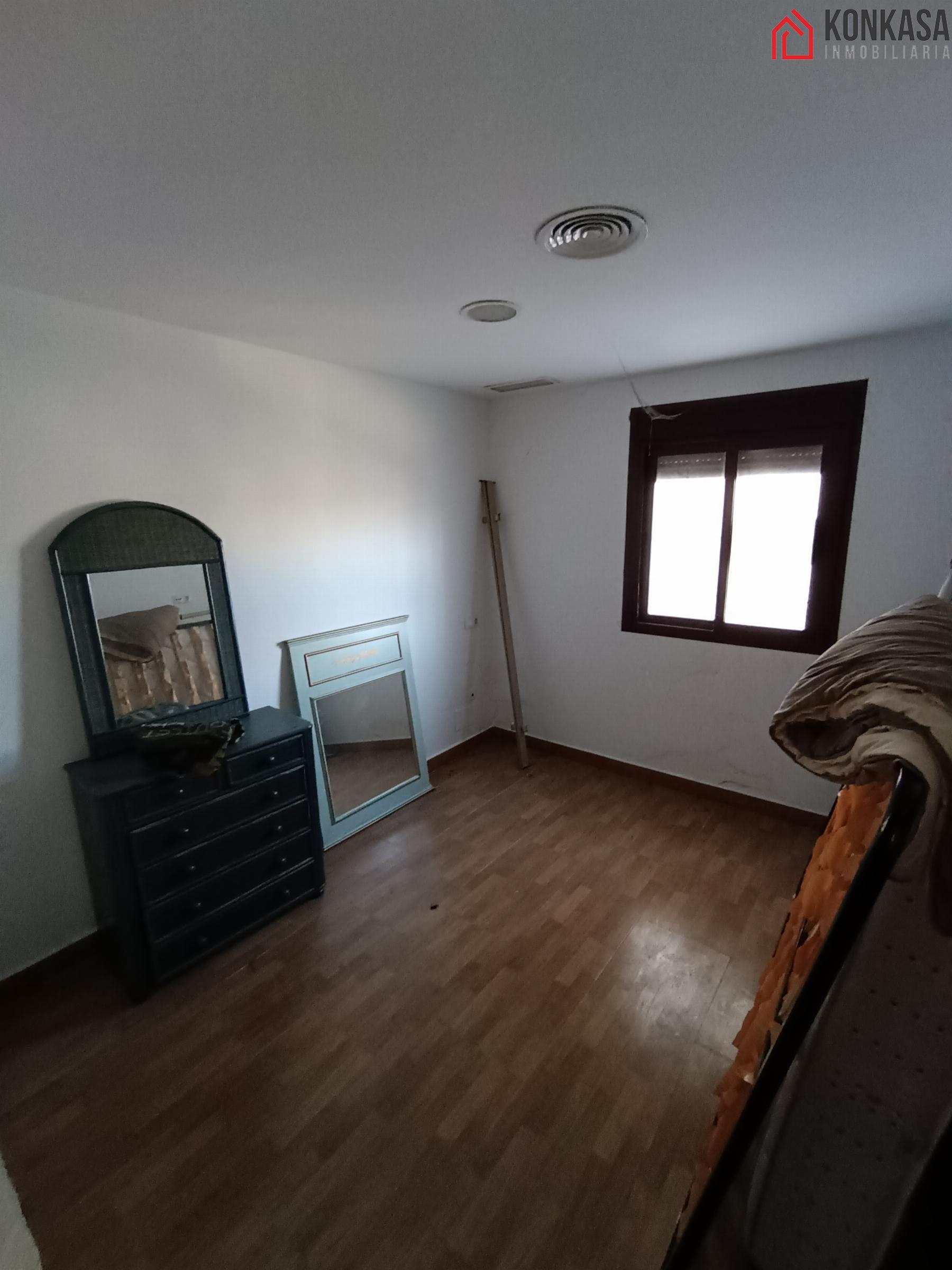 For sale of flat in Arcos de la Frontera