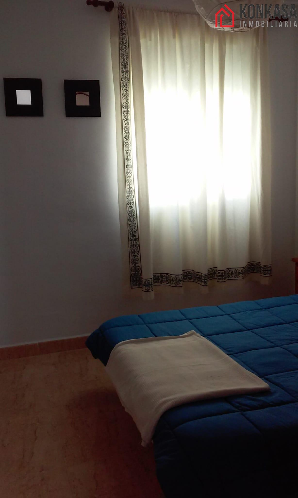 For sale of flat in Arcos de la Frontera