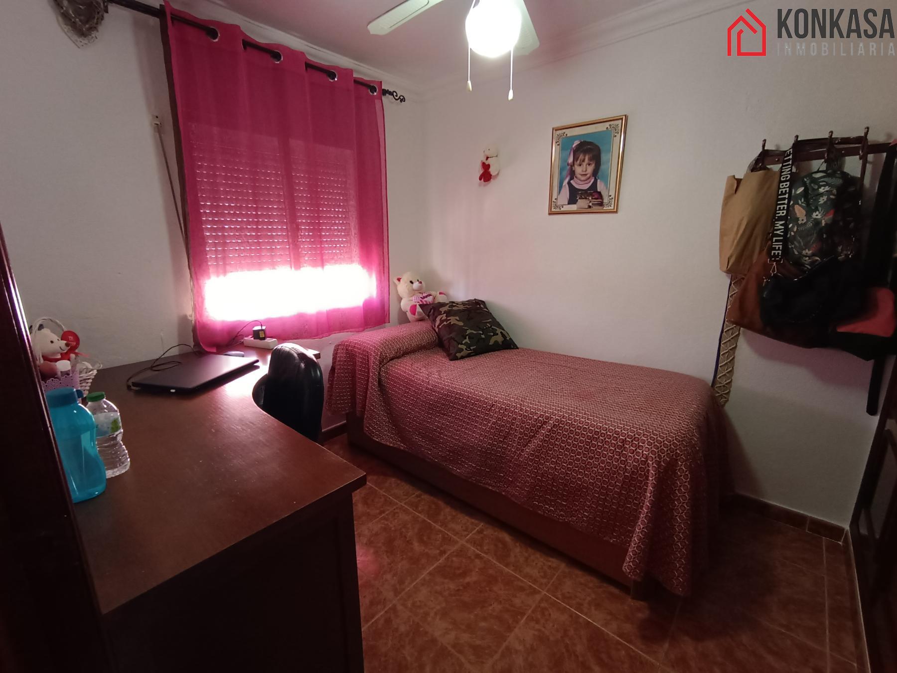 For sale of flat in Arcos de la Frontera