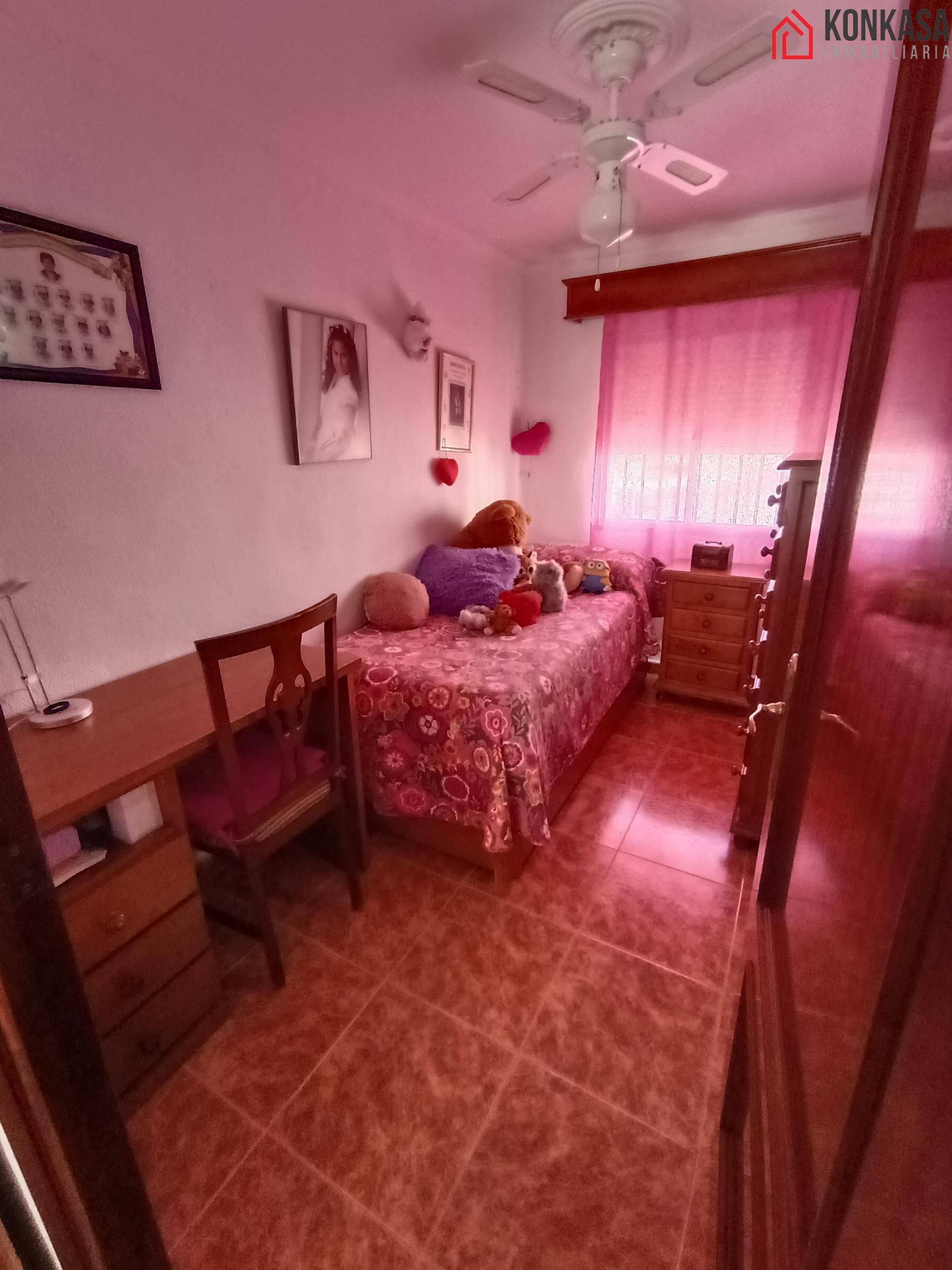 For sale of flat in Arcos de la Frontera