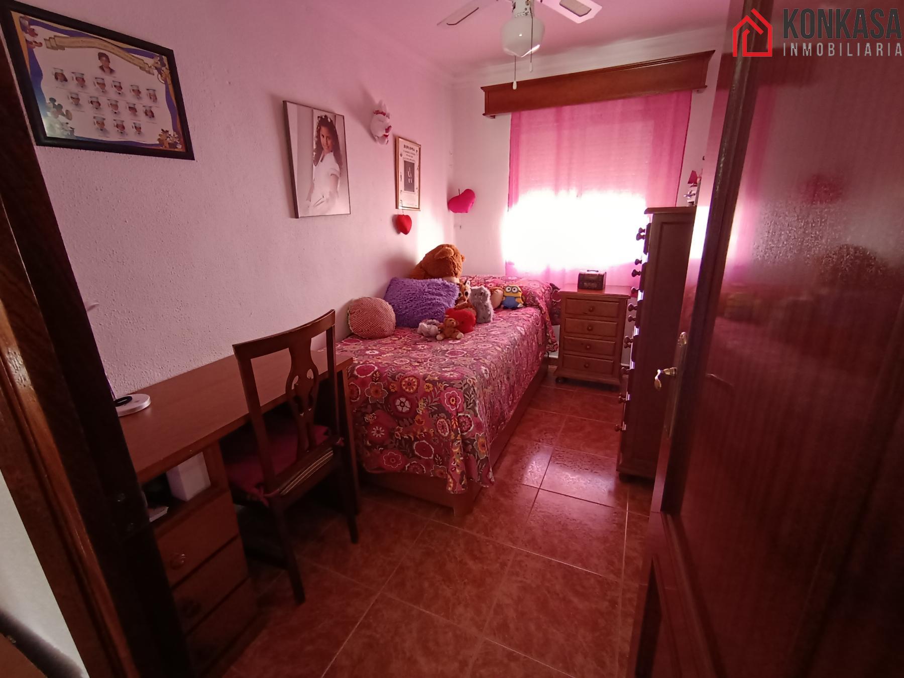 For sale of flat in Arcos de la Frontera