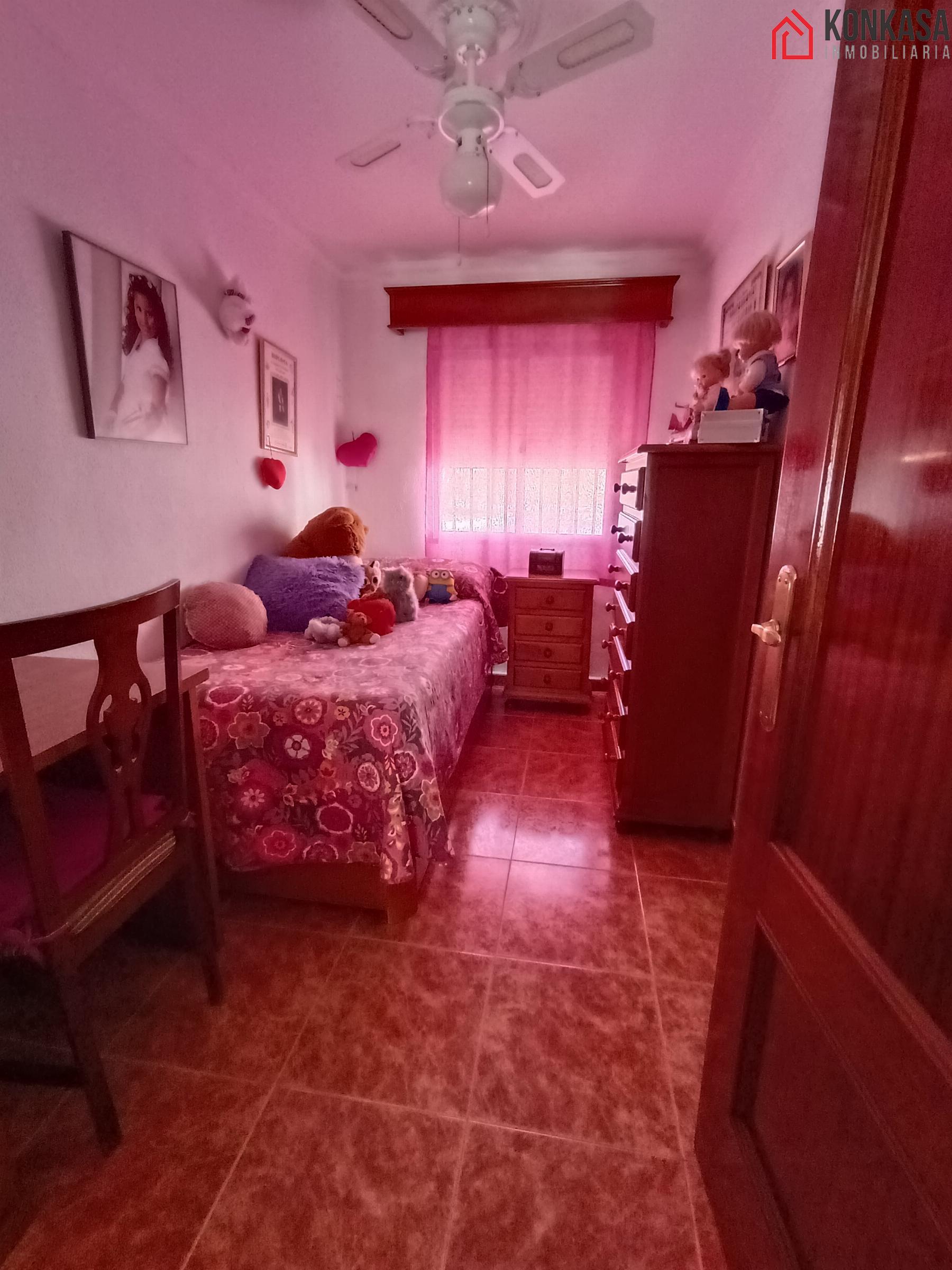 For sale of flat in Arcos de la Frontera