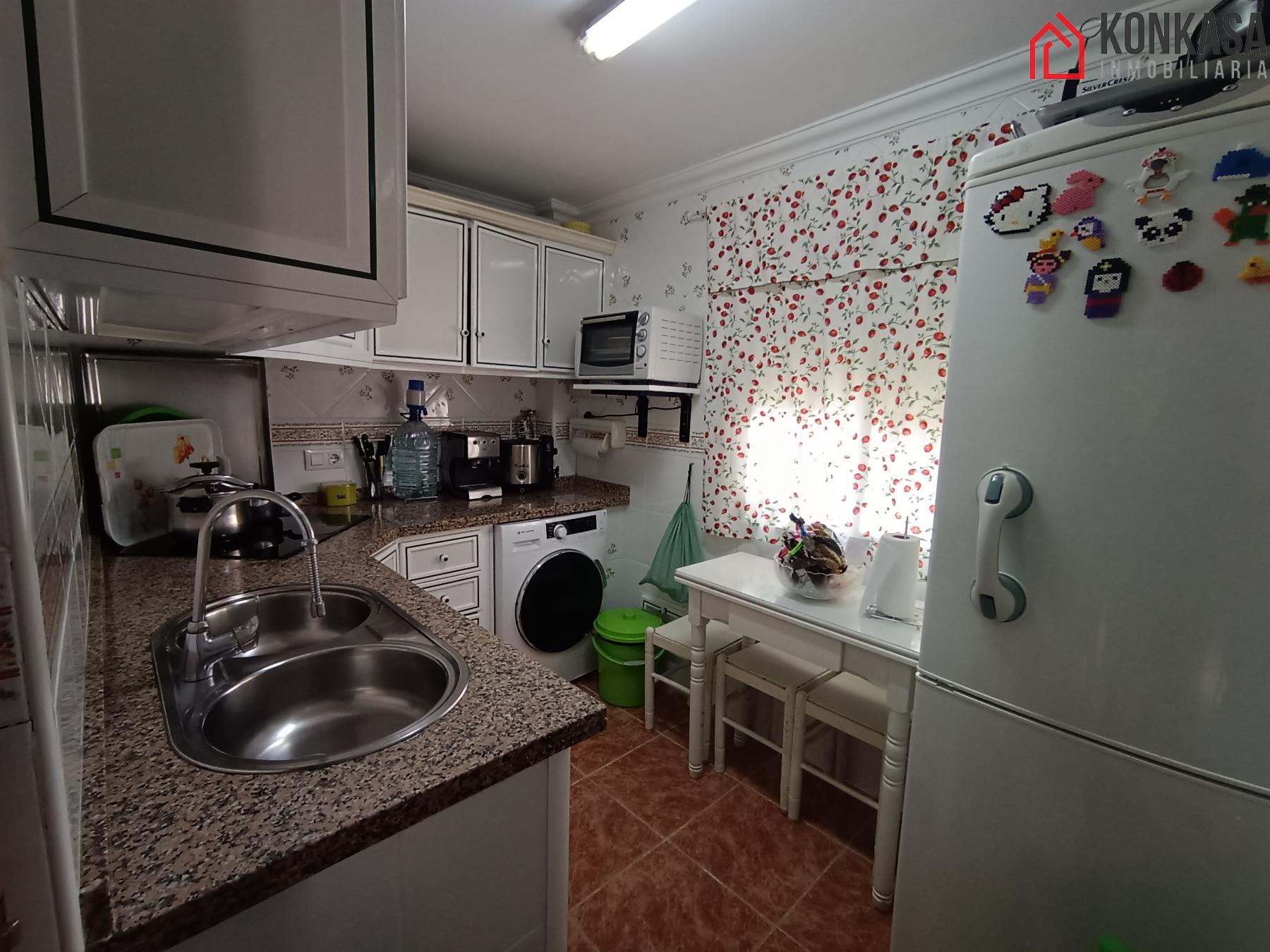 For sale of flat in Arcos de la Frontera