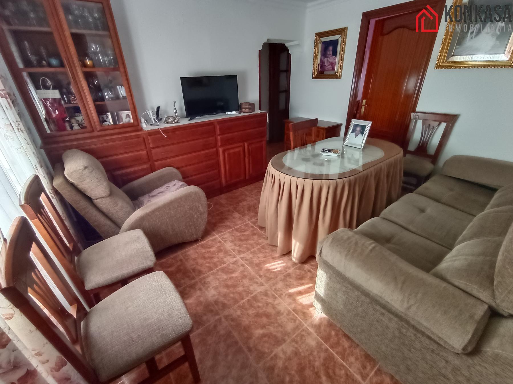 For sale of flat in Arcos de la Frontera