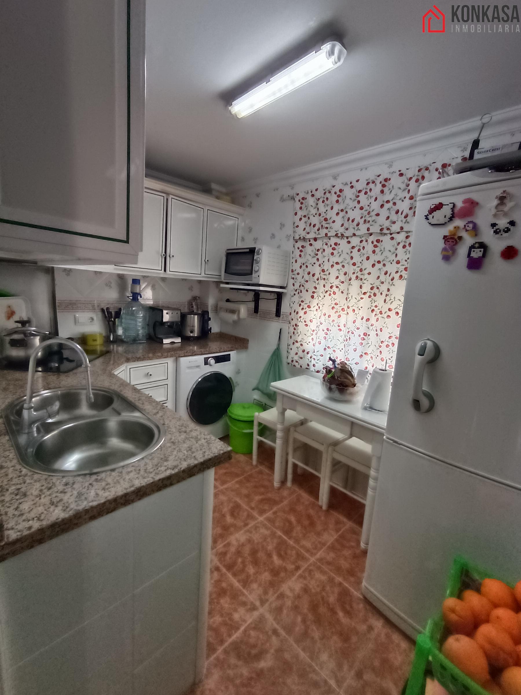 For sale of flat in Arcos de la Frontera