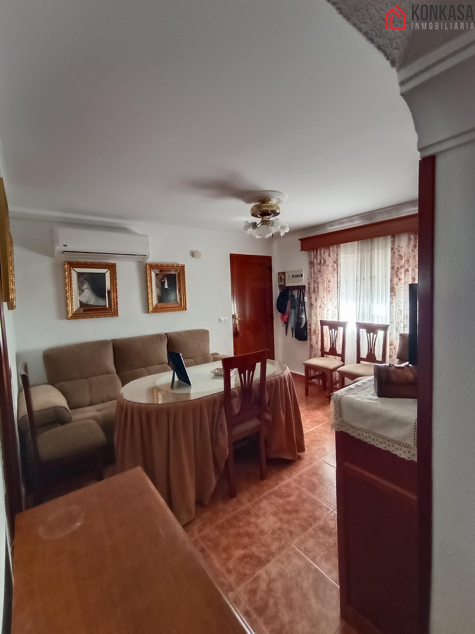 For sale of flat in Arcos de la Frontera