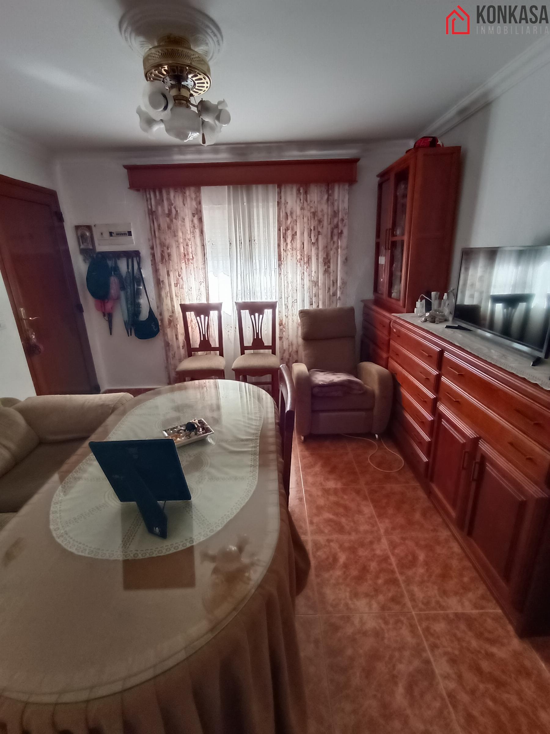 For sale of flat in Arcos de la Frontera