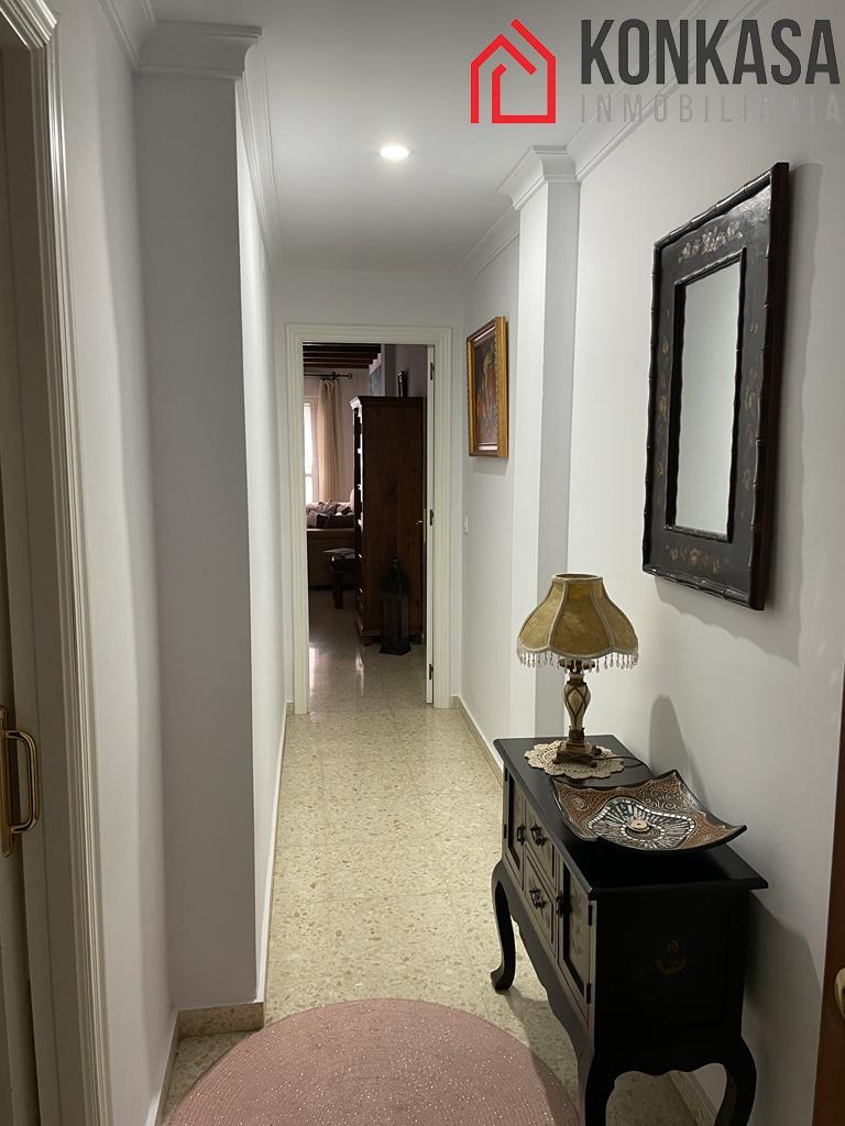 For sale of flat in Arcos de la Frontera