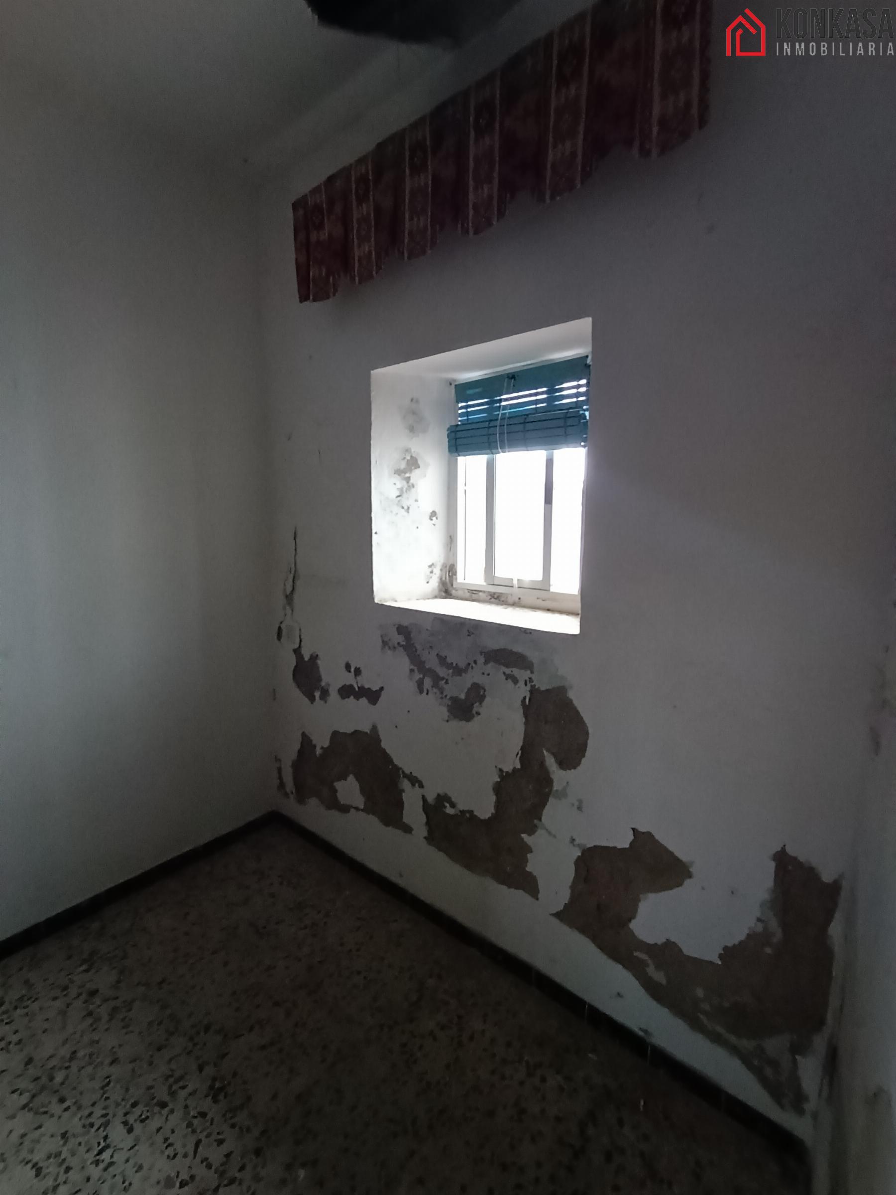 For sale of flat in Arcos de la Frontera