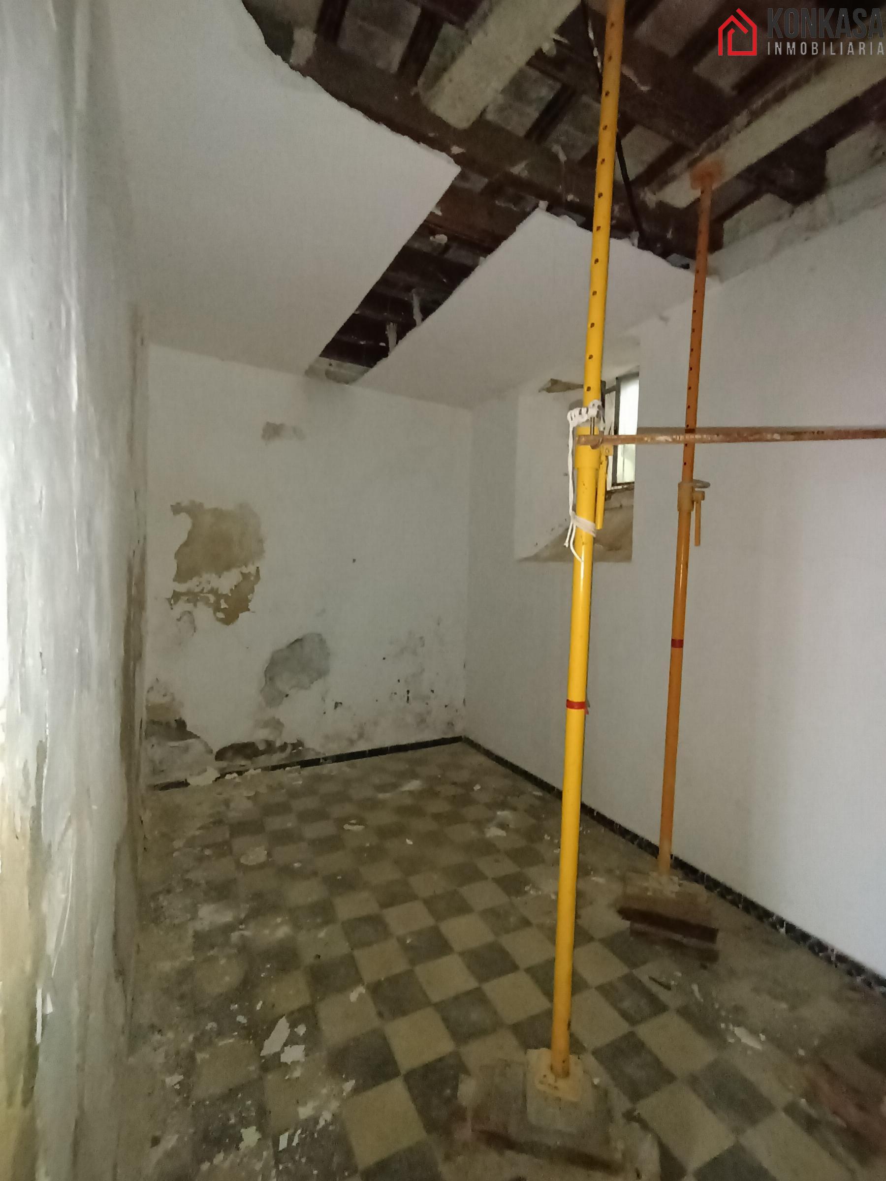 For sale of flat in Arcos de la Frontera