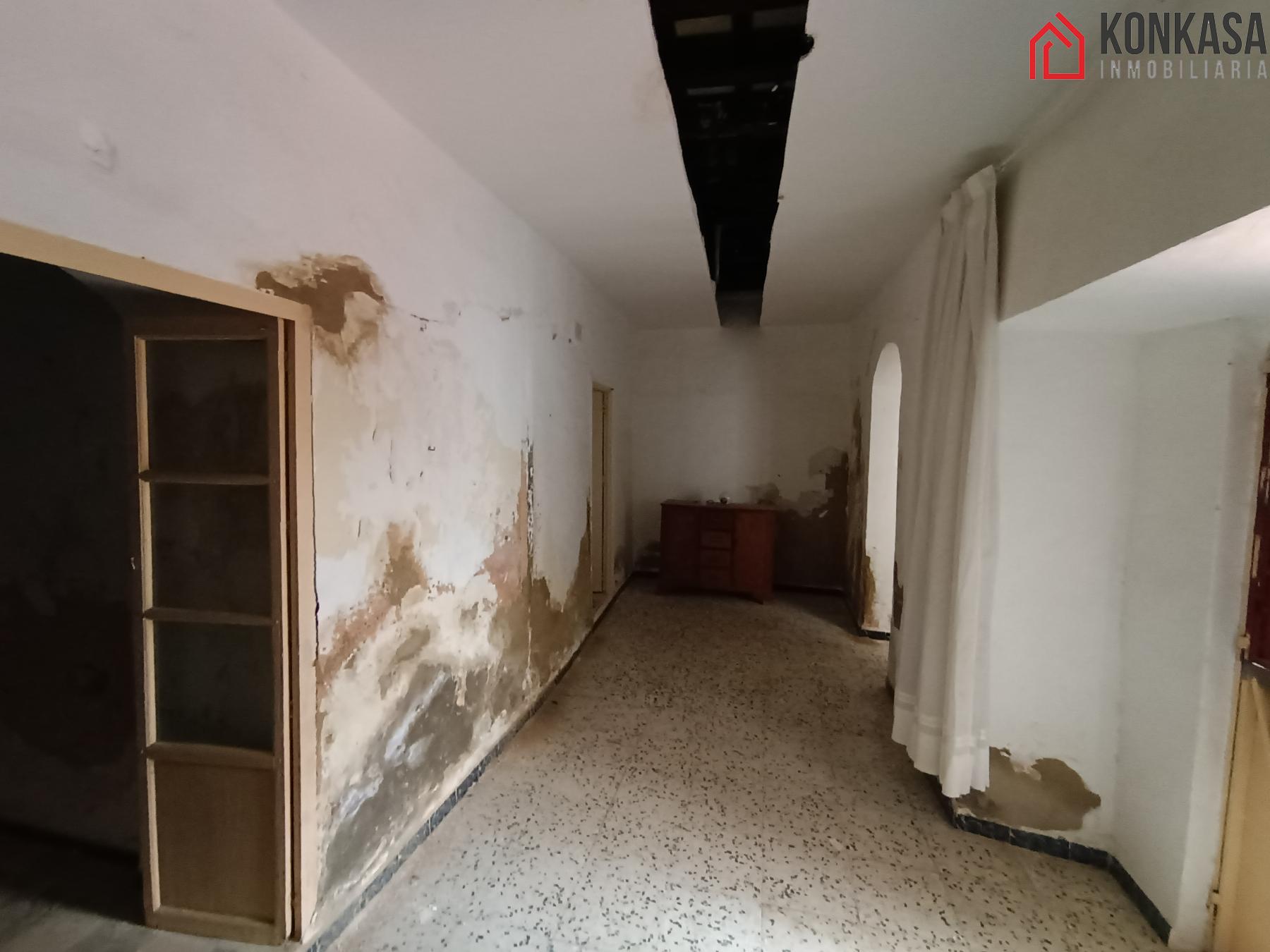 For sale of flat in Arcos de la Frontera