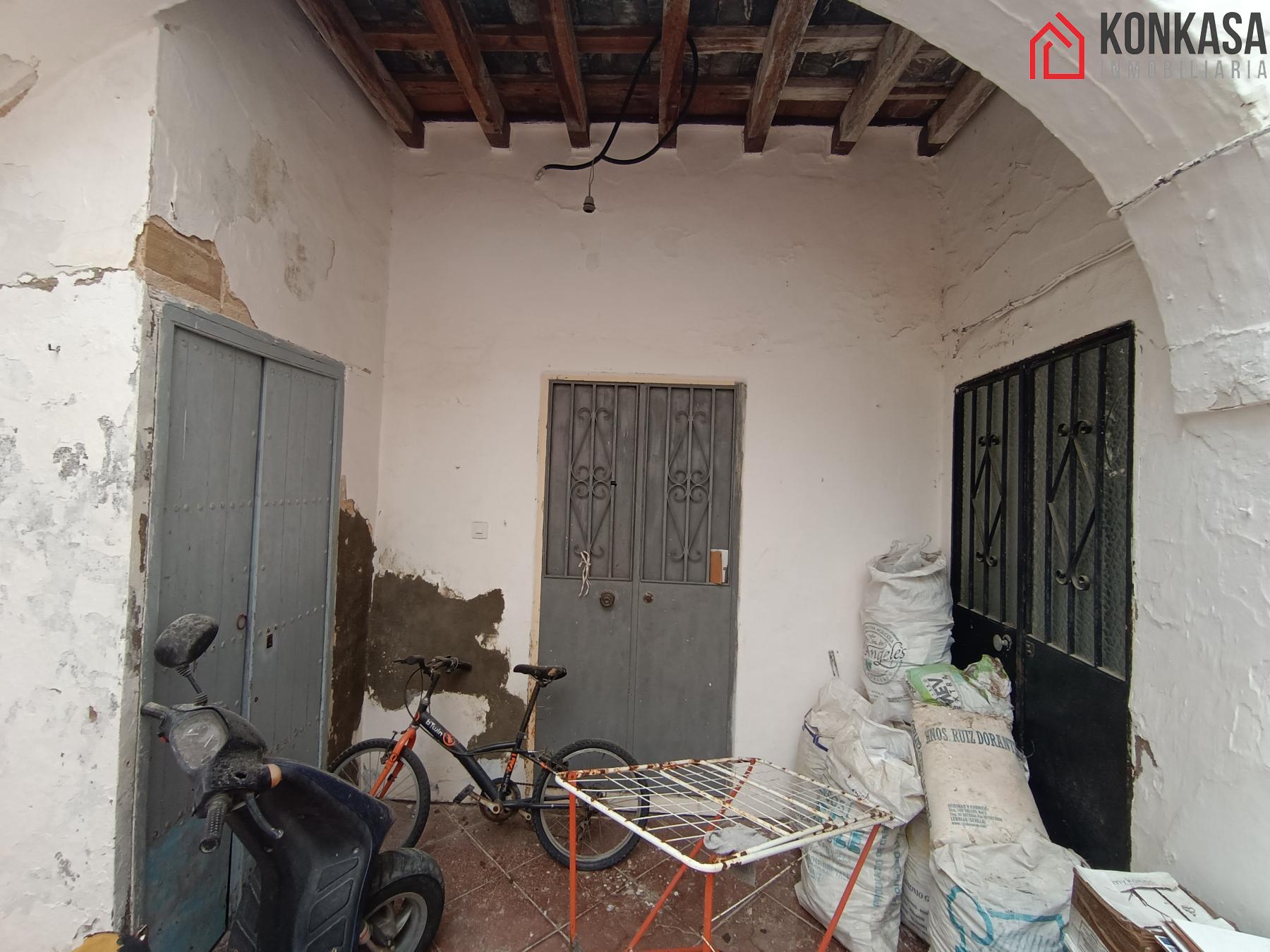 For sale of flat in Arcos de la Frontera