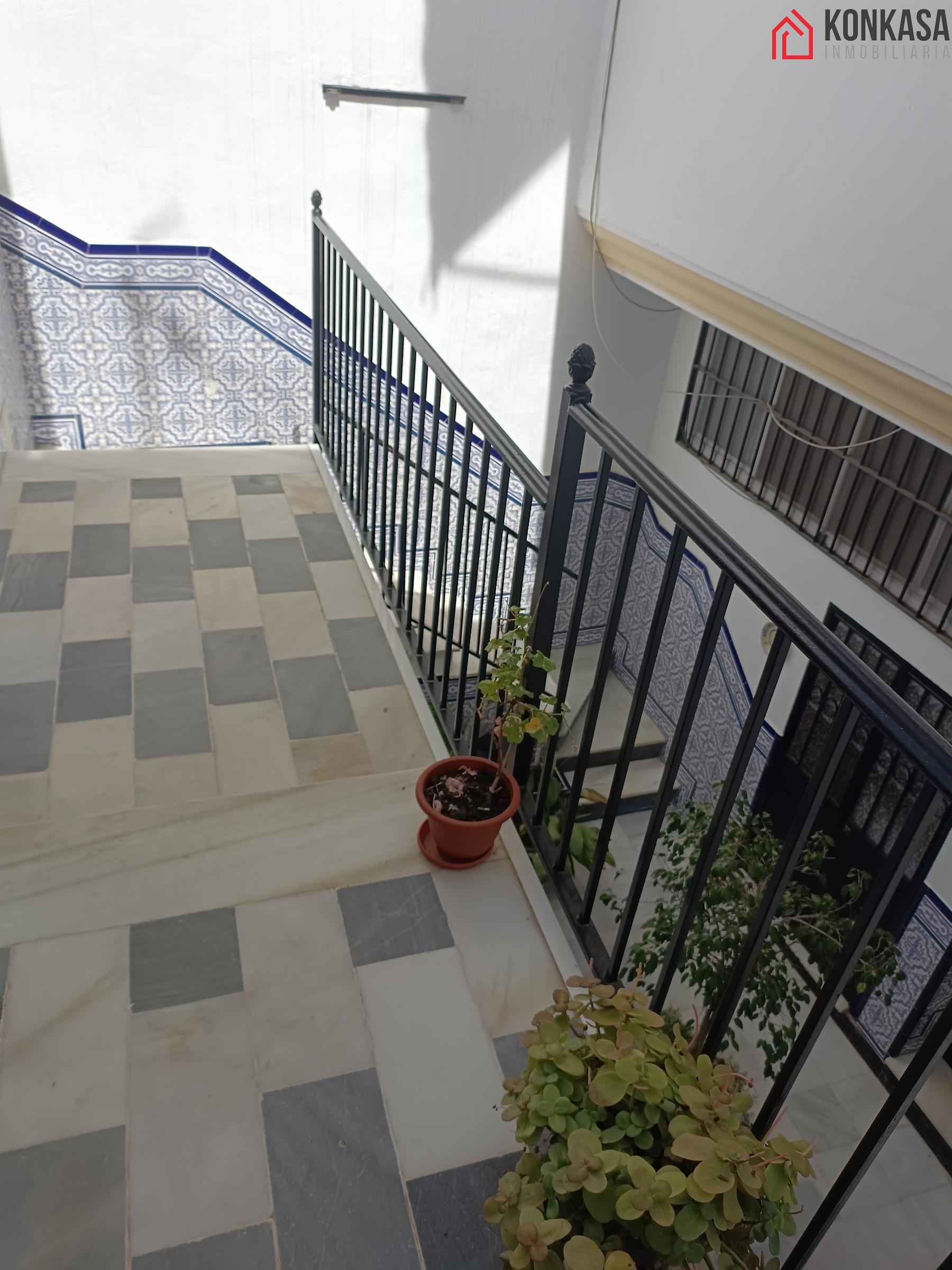 For sale of duplex in Arcos de la Frontera