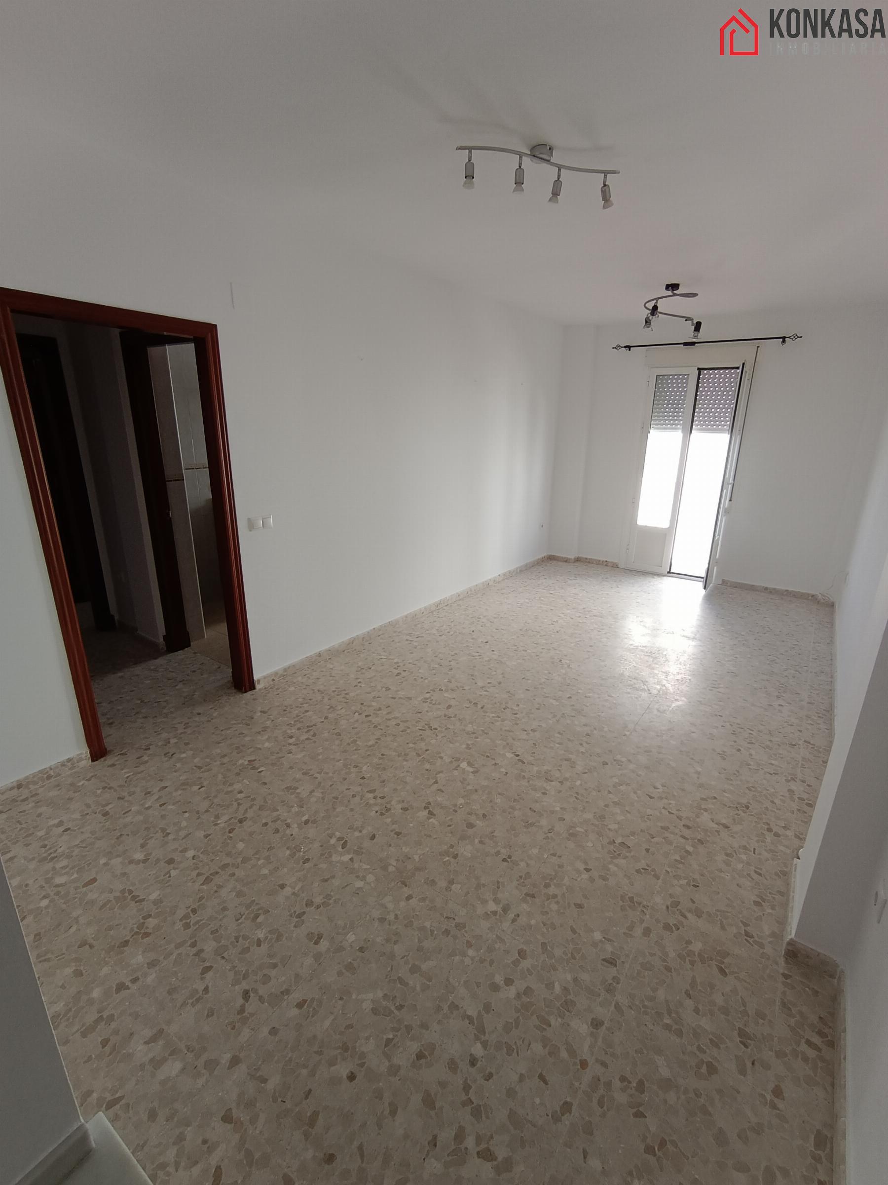 For sale of flat in Arcos de la Frontera
