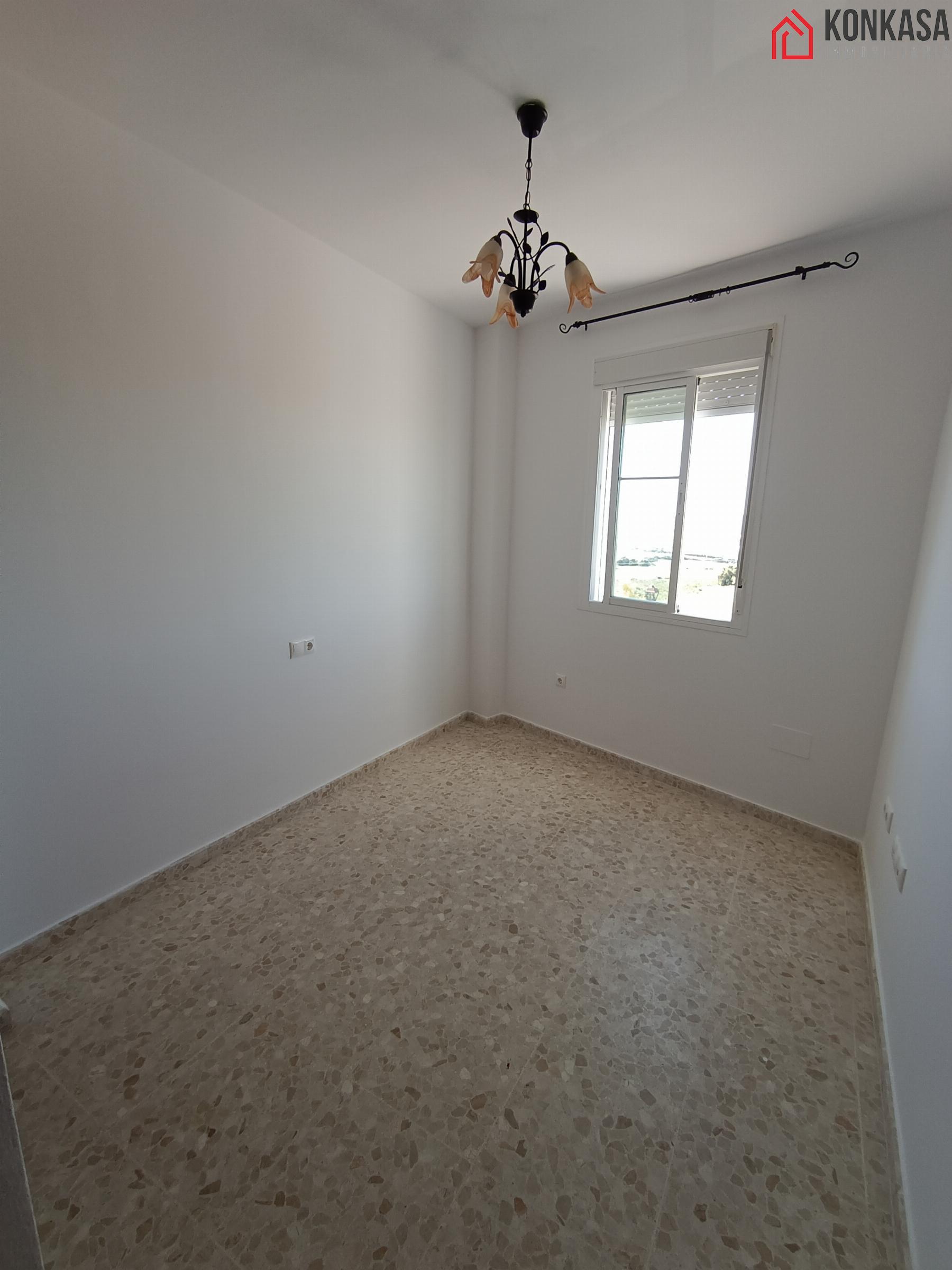 For sale of flat in Arcos de la Frontera