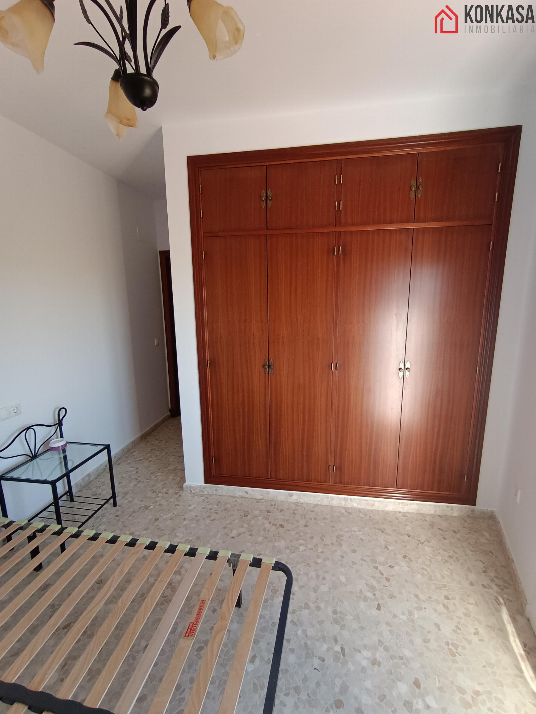 For sale of flat in Arcos de la Frontera