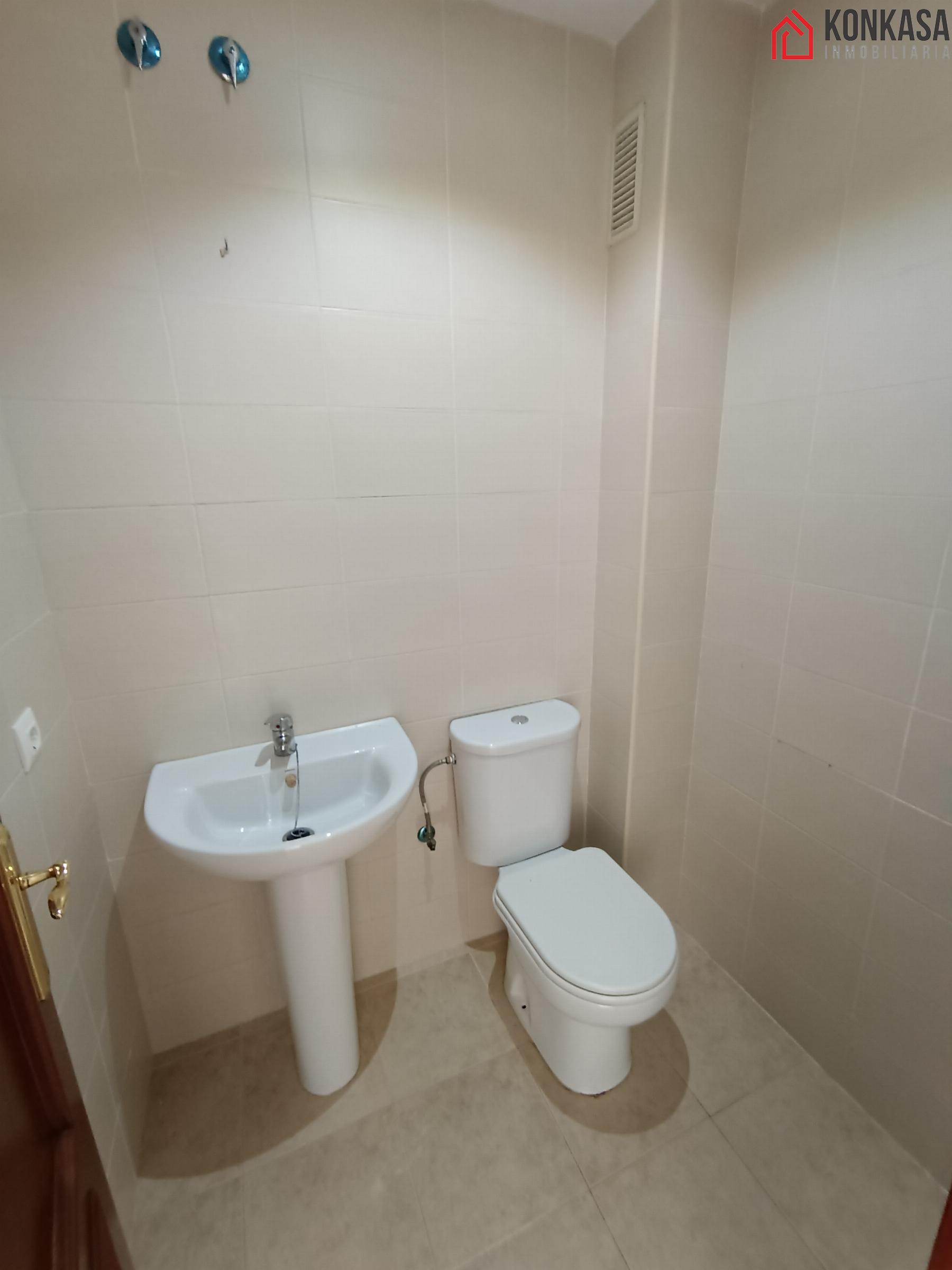 For sale of flat in Arcos de la Frontera