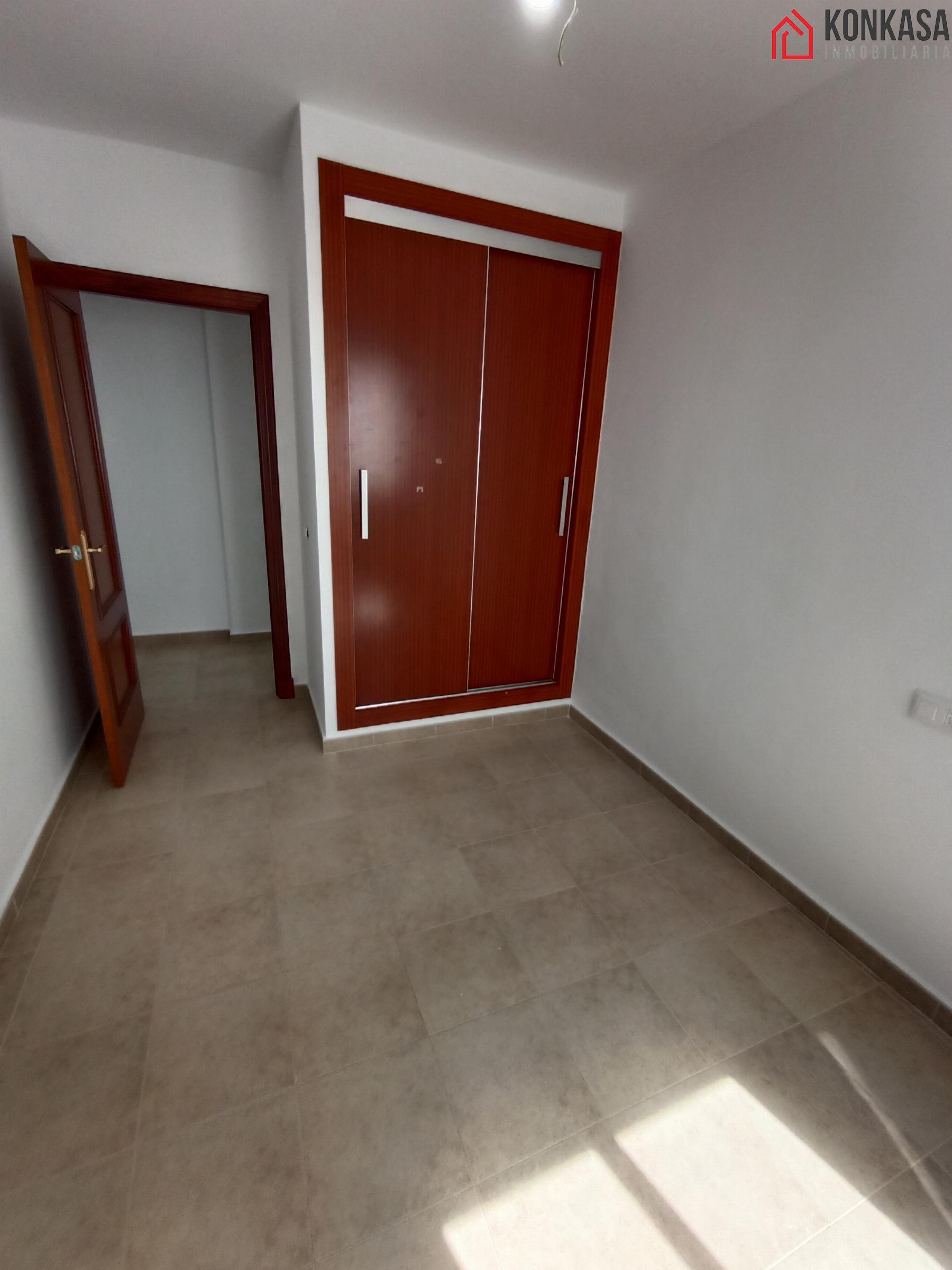 For sale of flat in Arcos de la Frontera