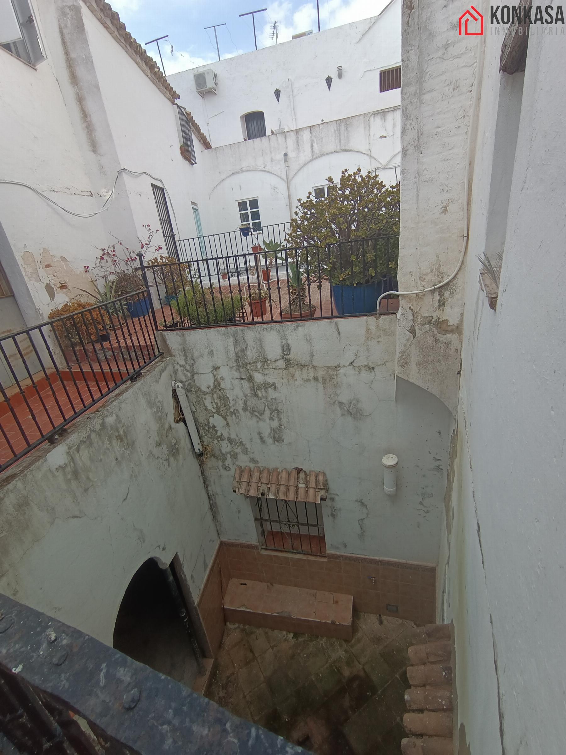 For sale of flat in Arcos de la Frontera