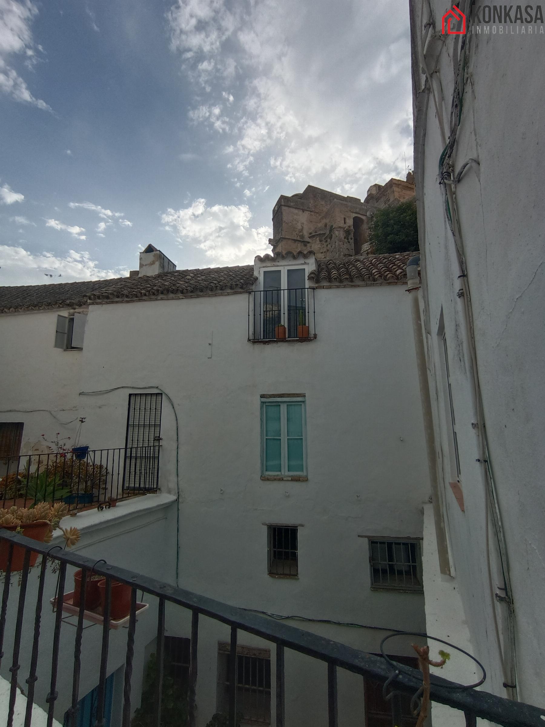 For sale of flat in Arcos de la Frontera