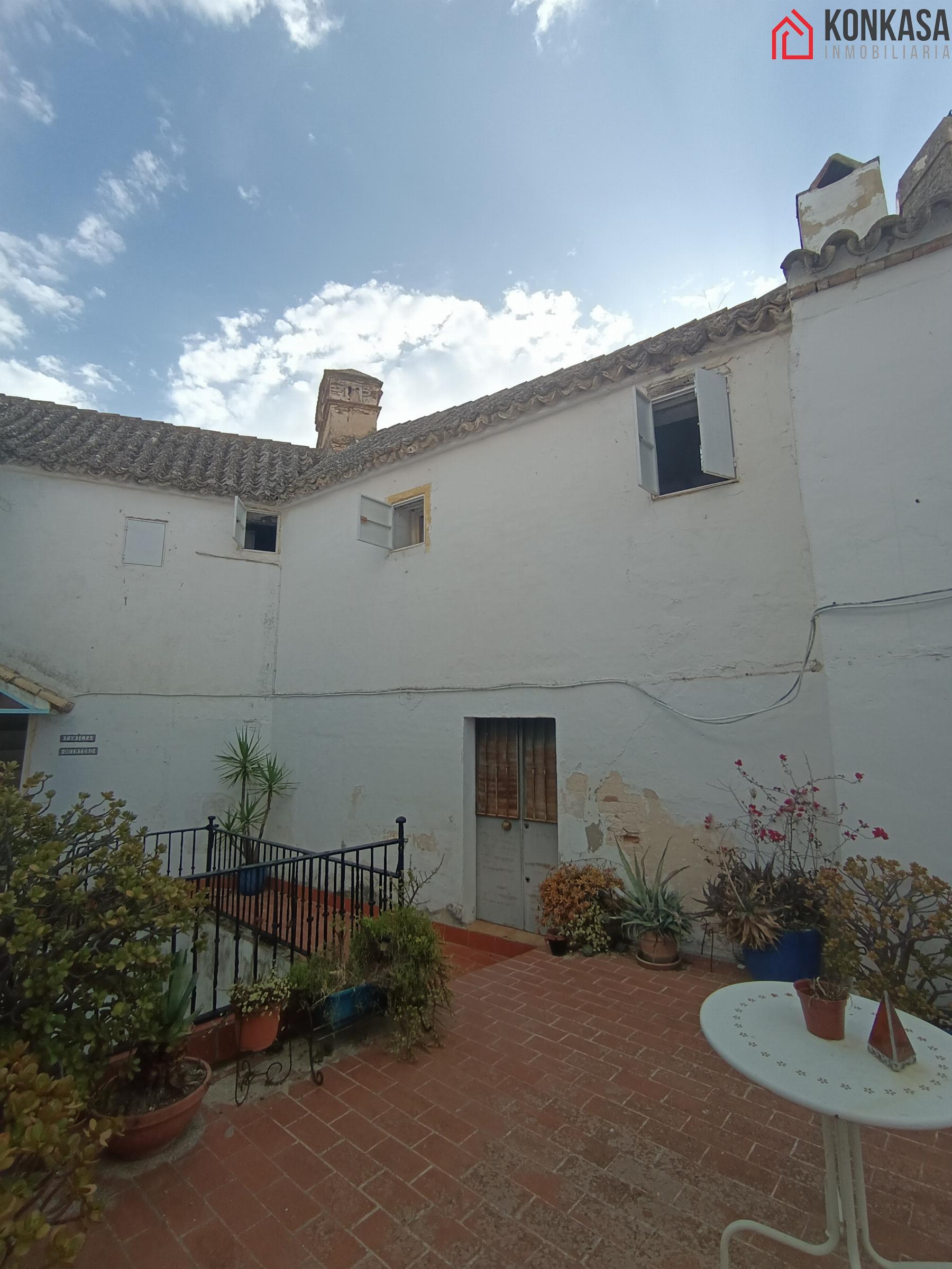 For sale of flat in Arcos de la Frontera