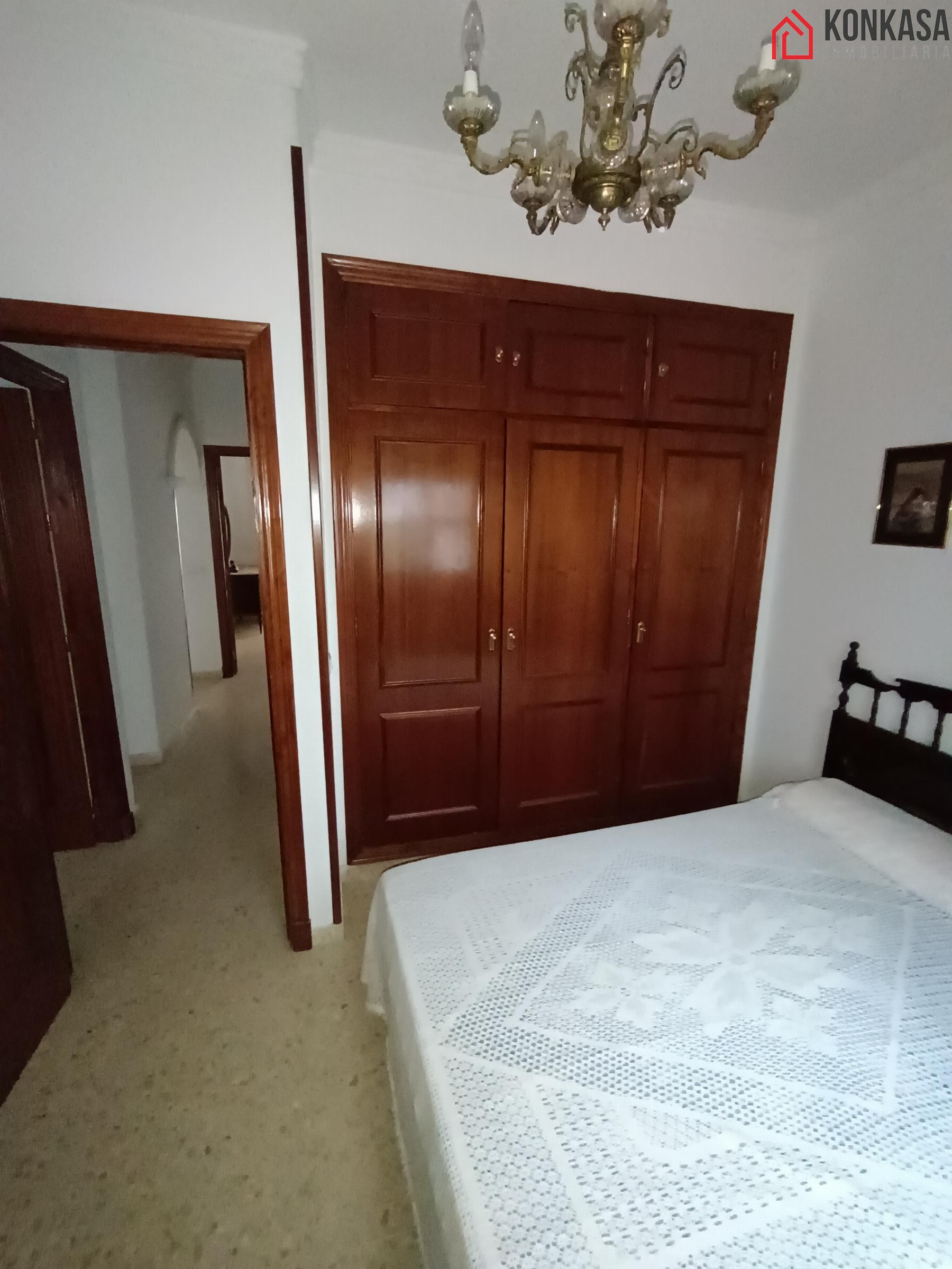 For sale of flat in Arcos de la Frontera