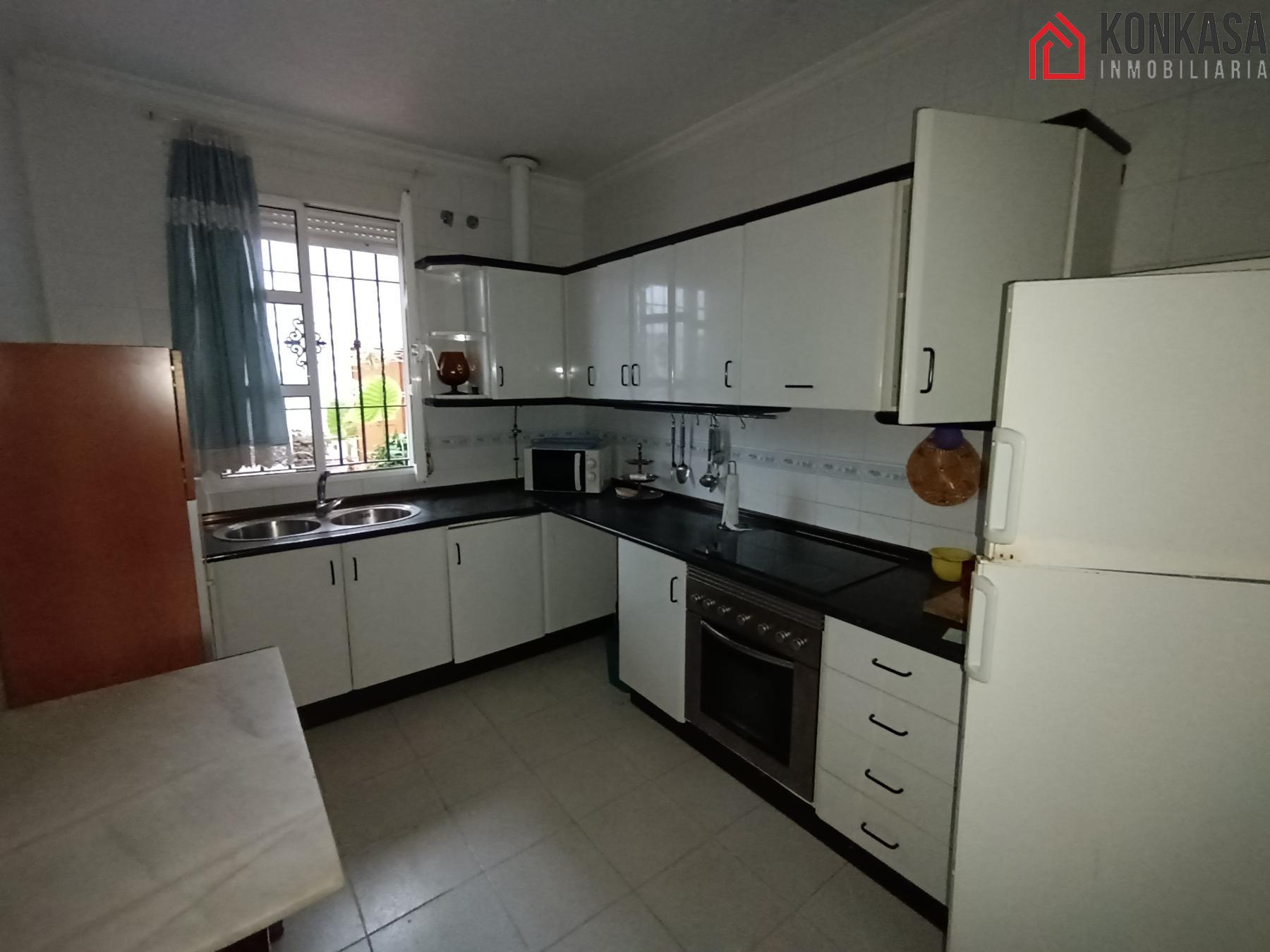 For sale of flat in Arcos de la Frontera