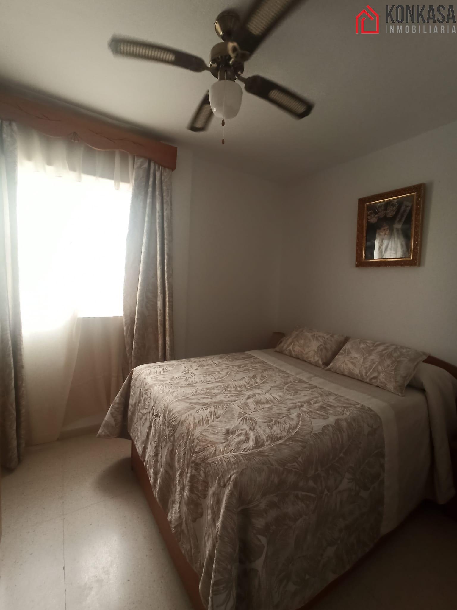 For sale of flat in Arcos de la Frontera