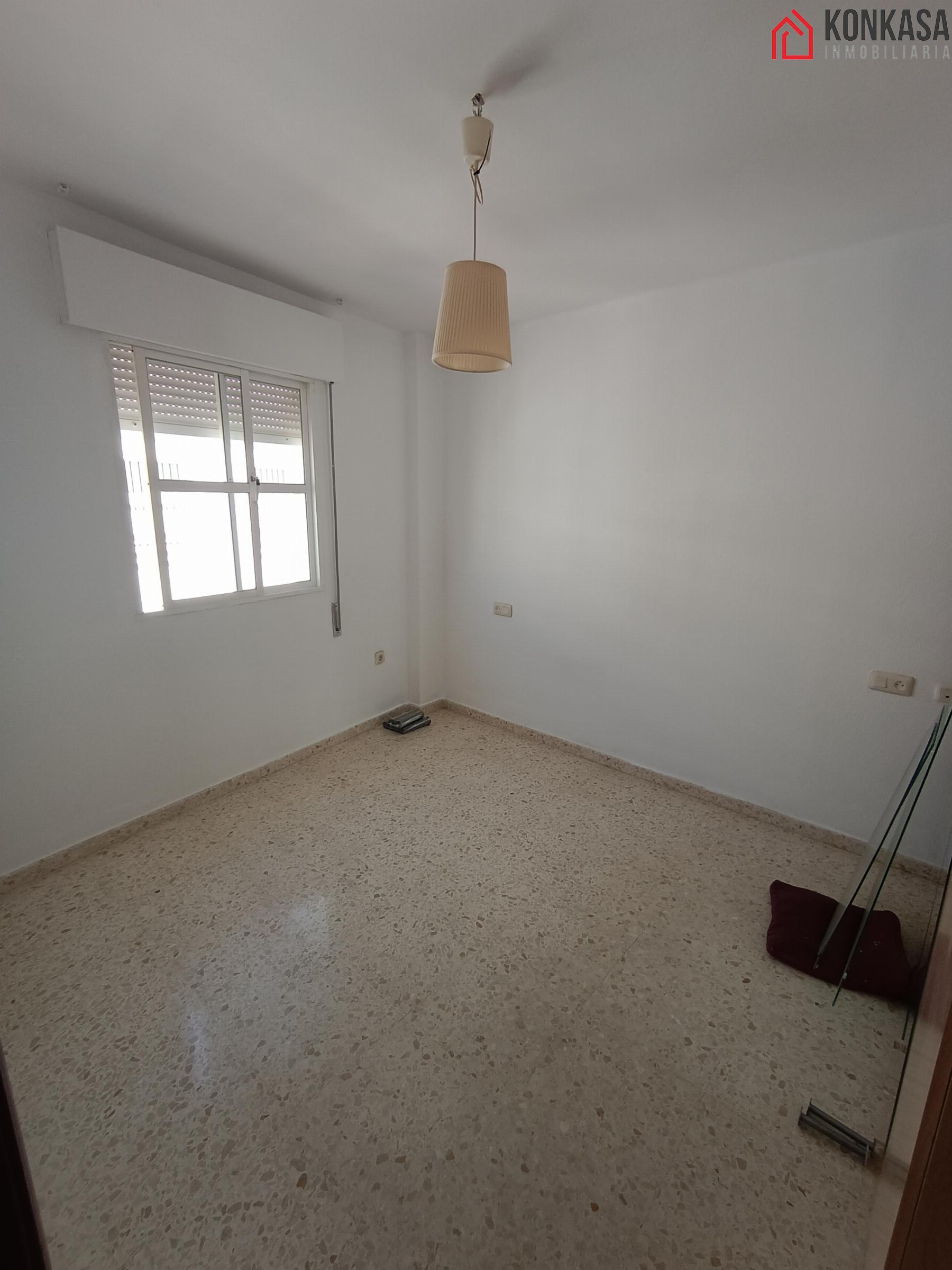 For sale of flat in Arcos de la Frontera