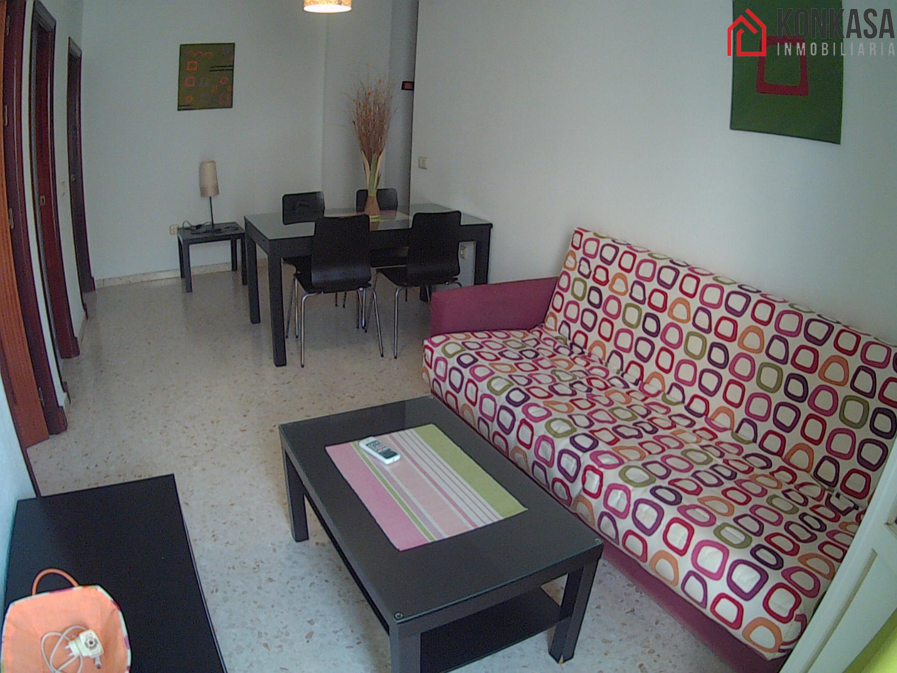 For sale of flat in Arcos de la Frontera