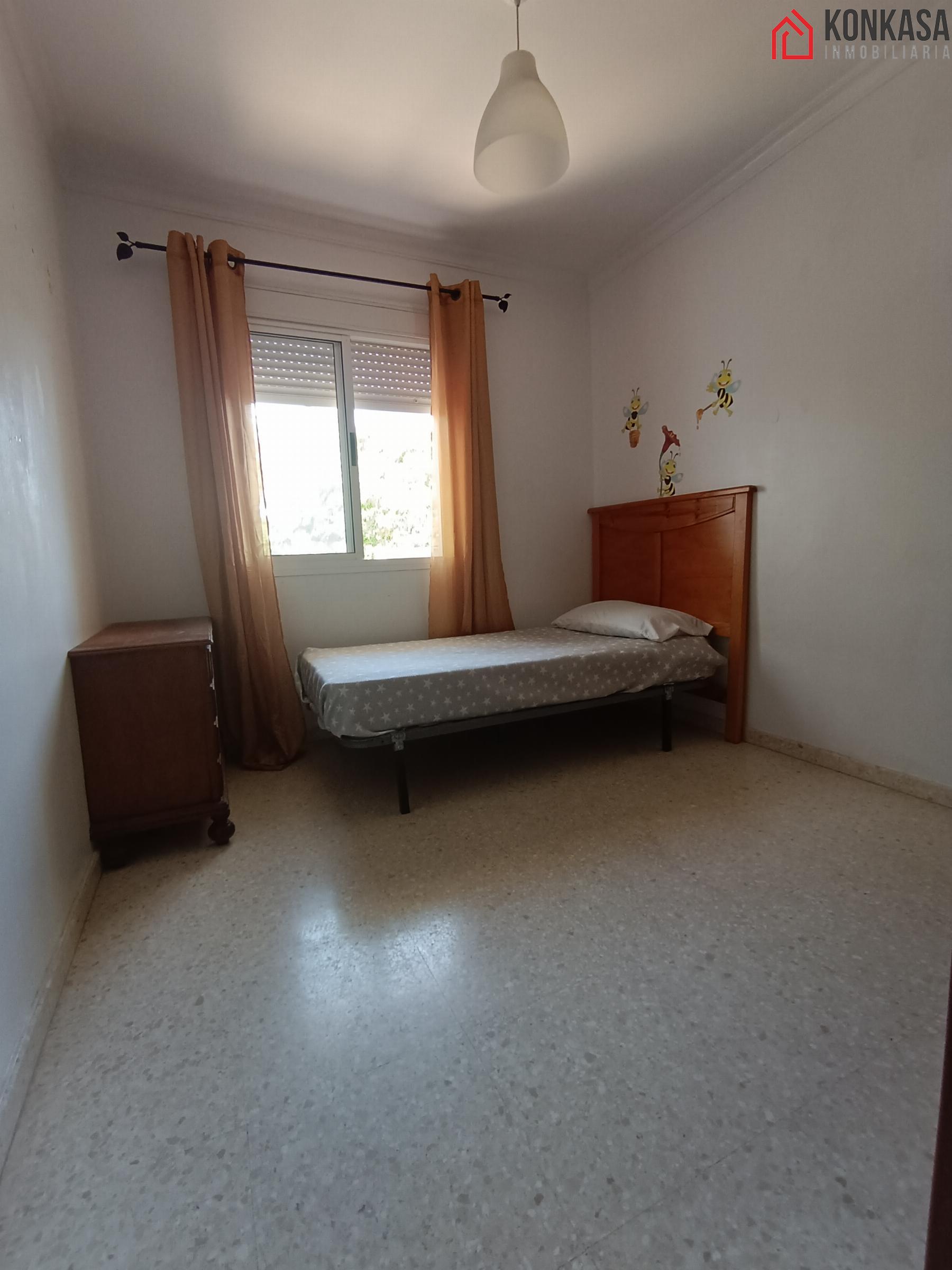 For sale of flat in Arcos de la Frontera