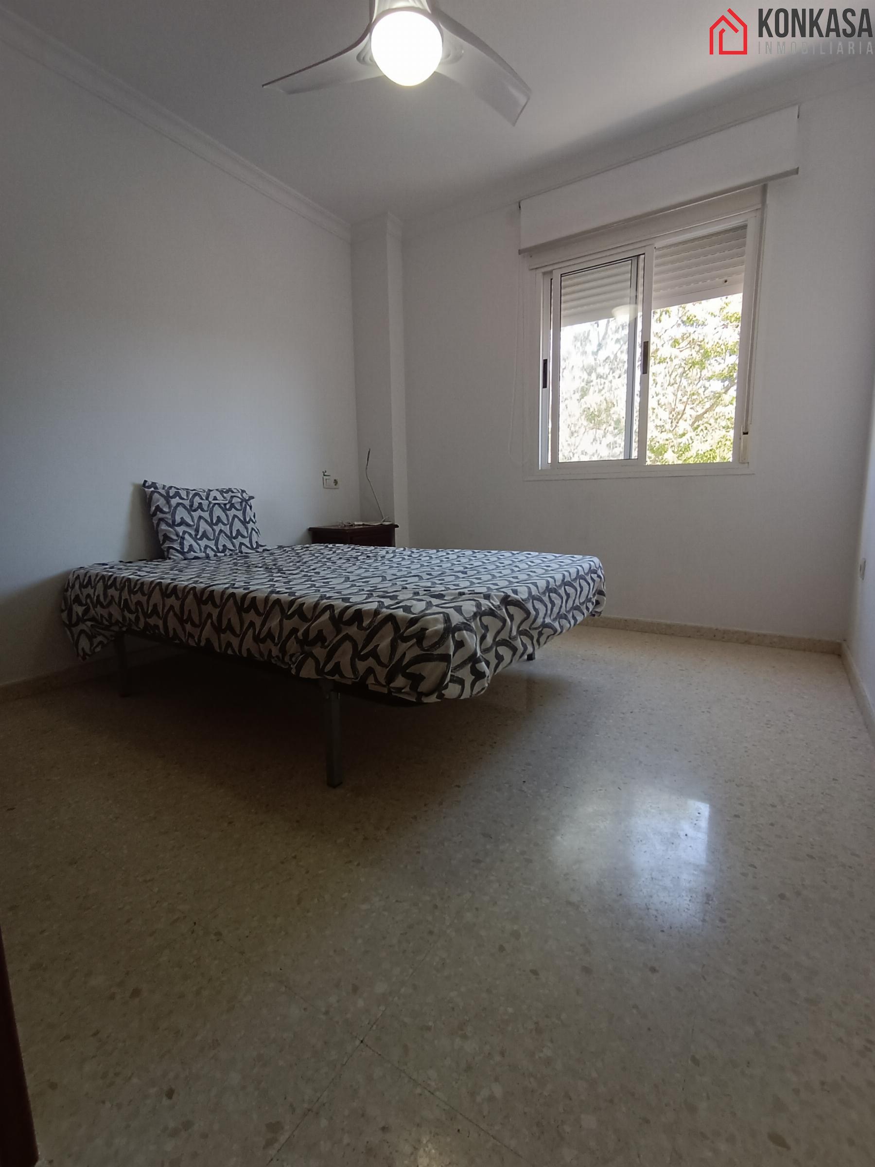 For sale of flat in Arcos de la Frontera