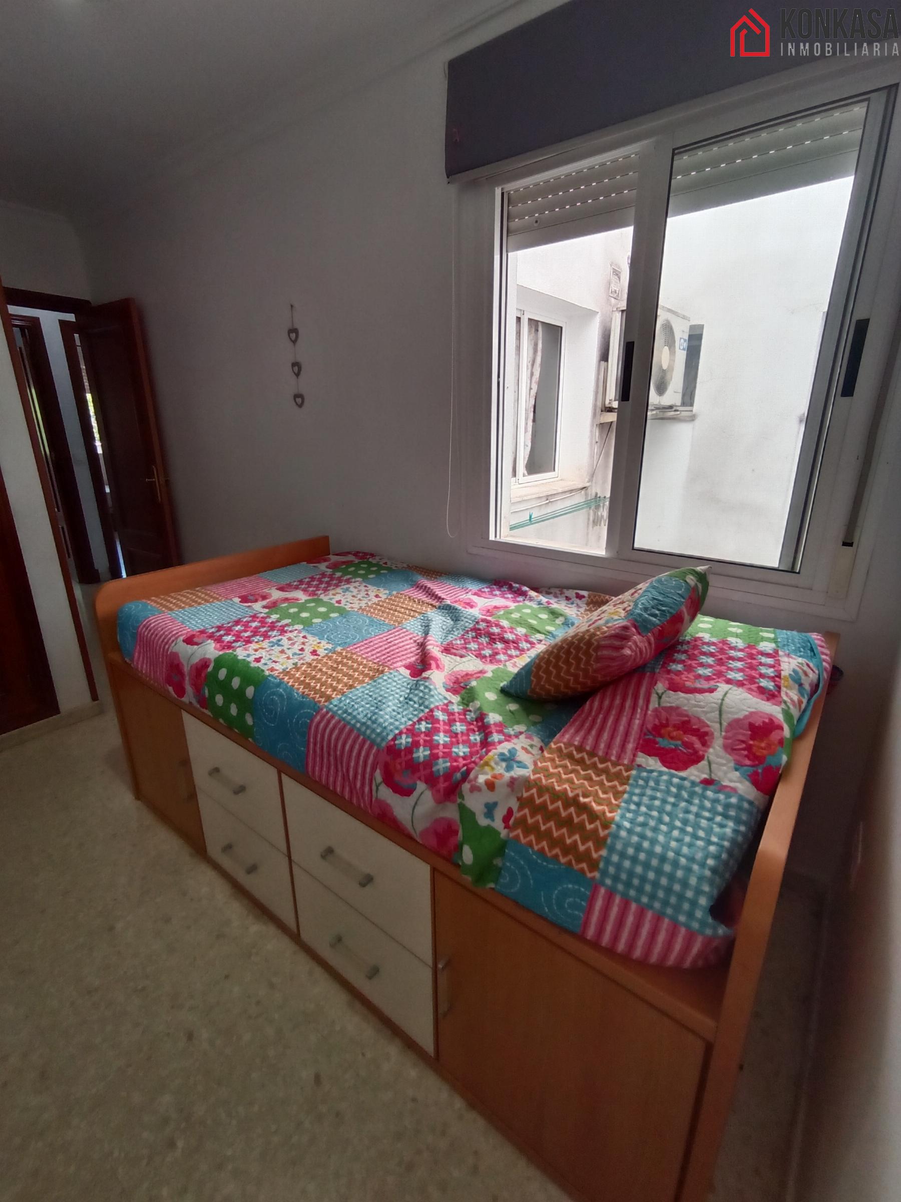 For sale of flat in Arcos de la Frontera