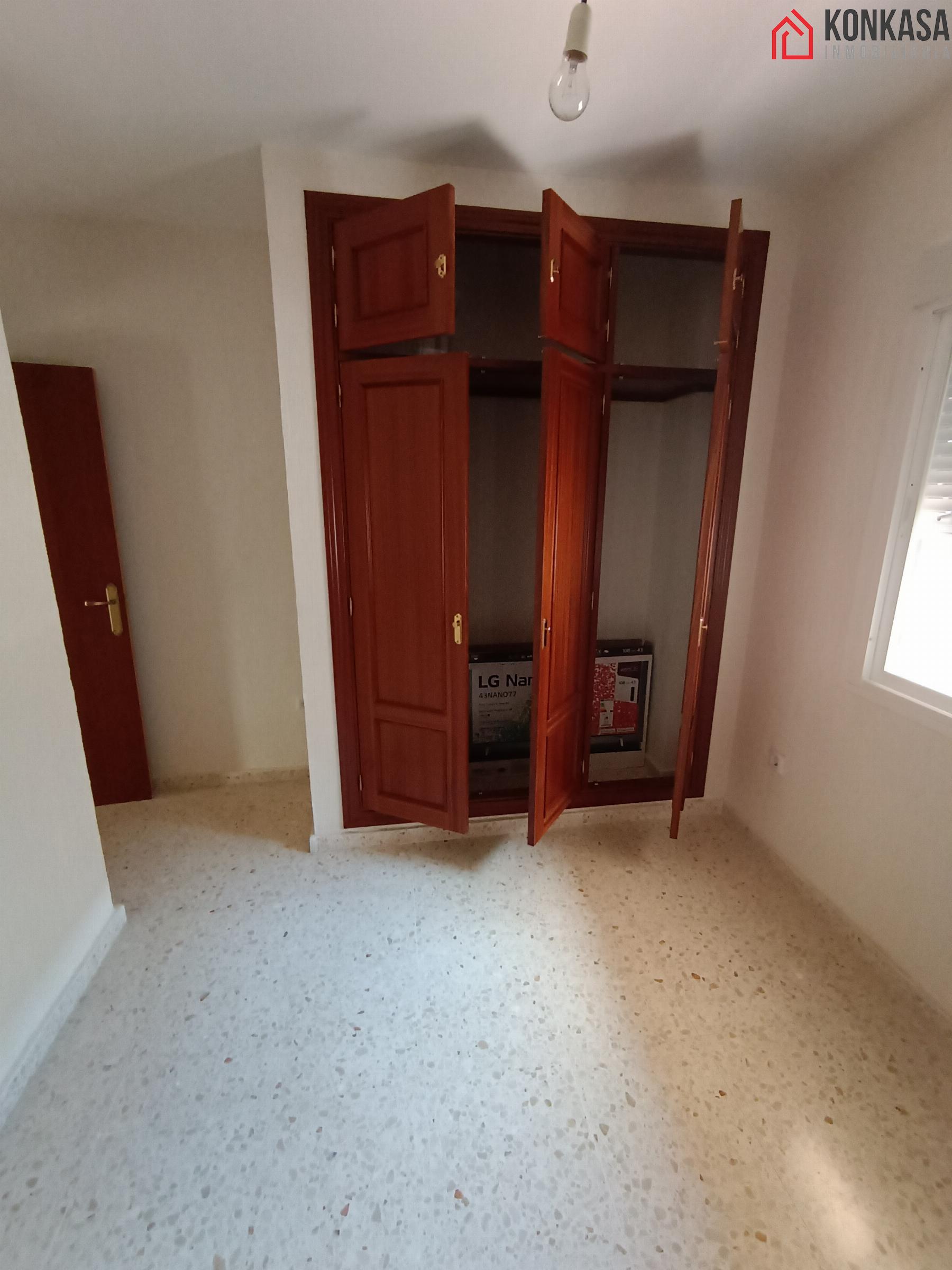 For sale of flat in Arcos de la Frontera