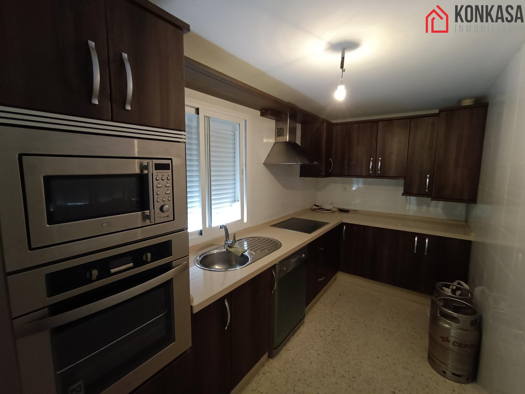 For sale of flat in Arcos de la Frontera