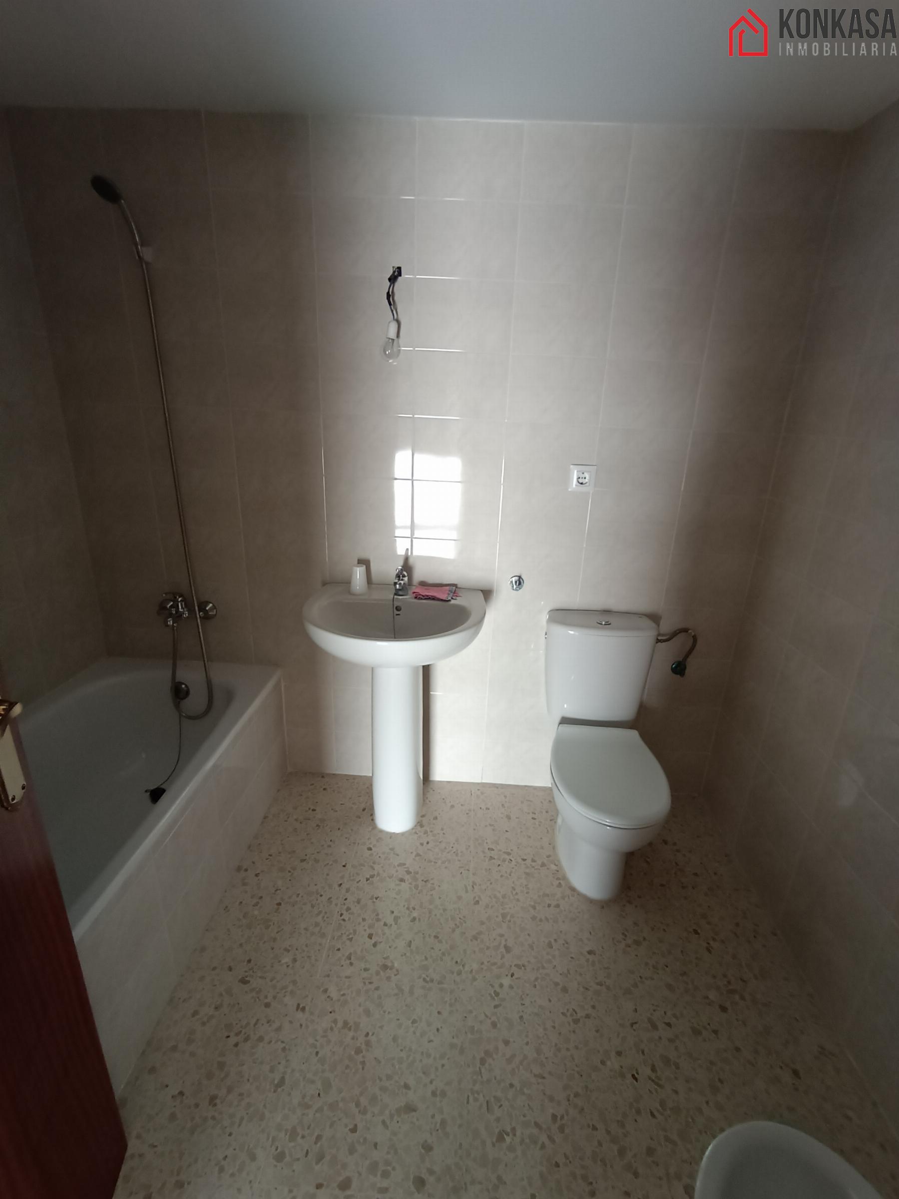 For sale of flat in Arcos de la Frontera