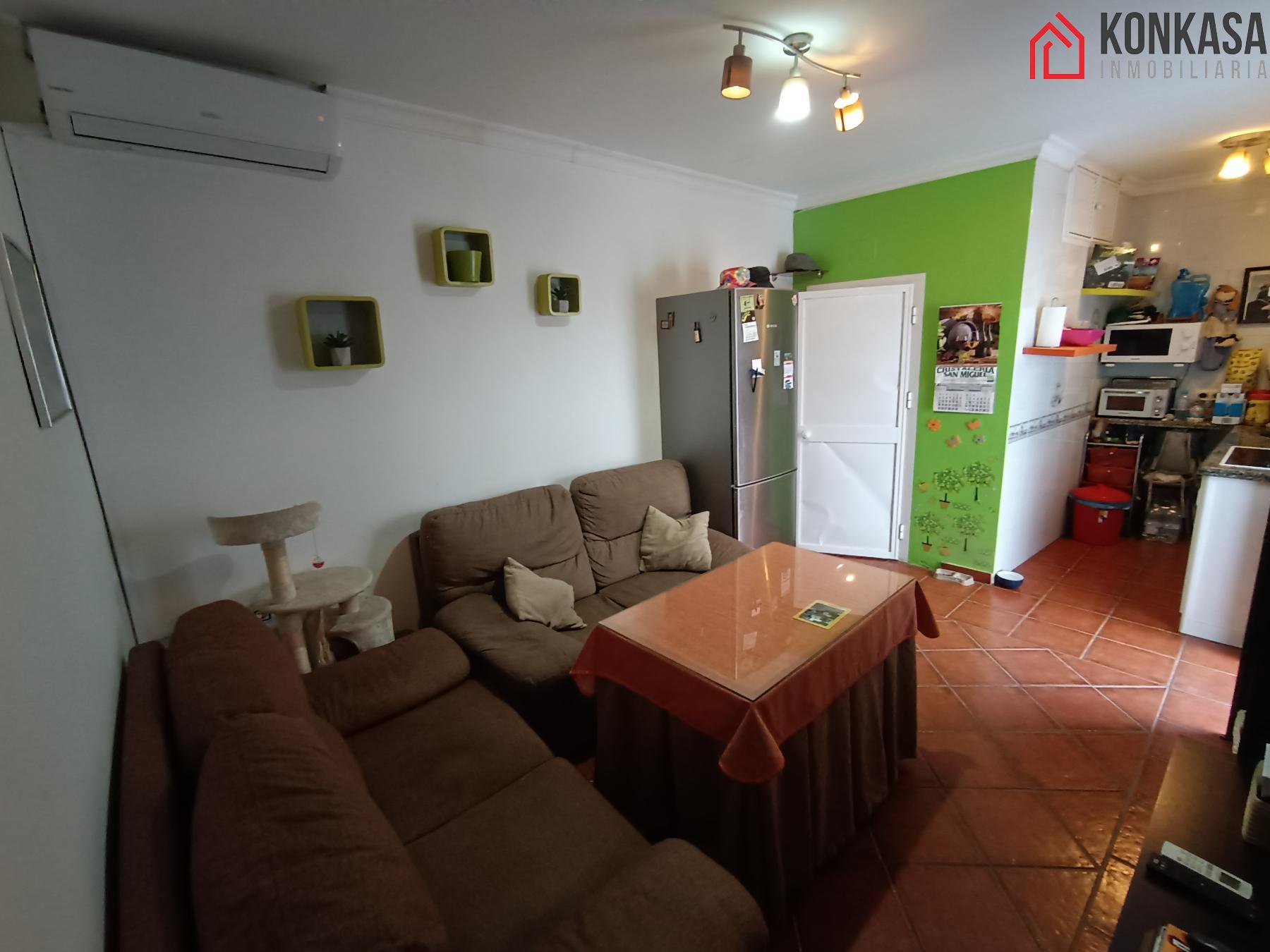 For sale of flat in Arcos de la Frontera