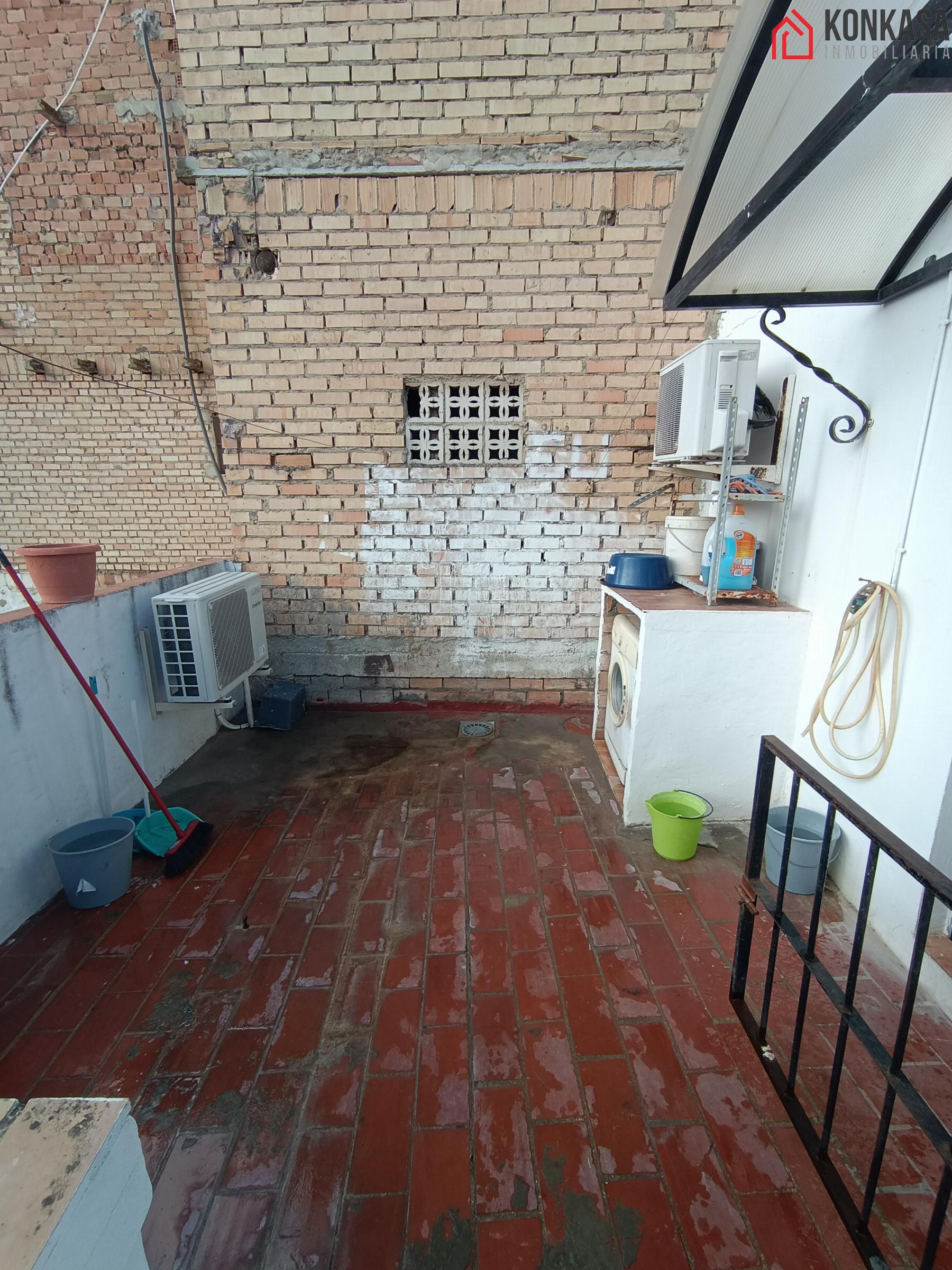 For sale of flat in Arcos de la Frontera