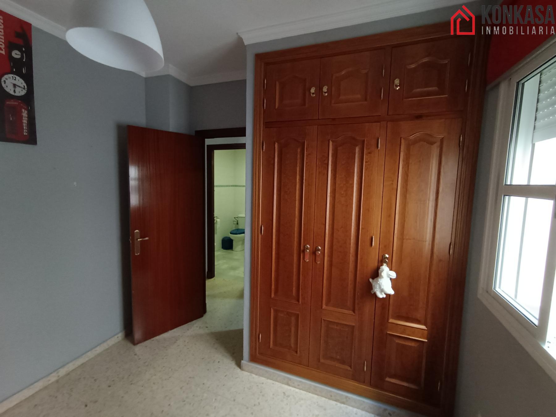 For sale of flat in Arcos de la Frontera