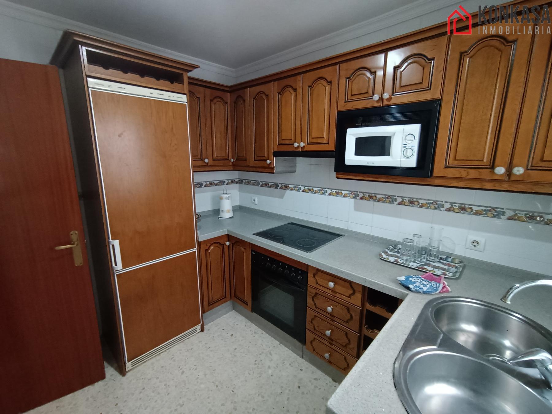 For sale of flat in Arcos de la Frontera