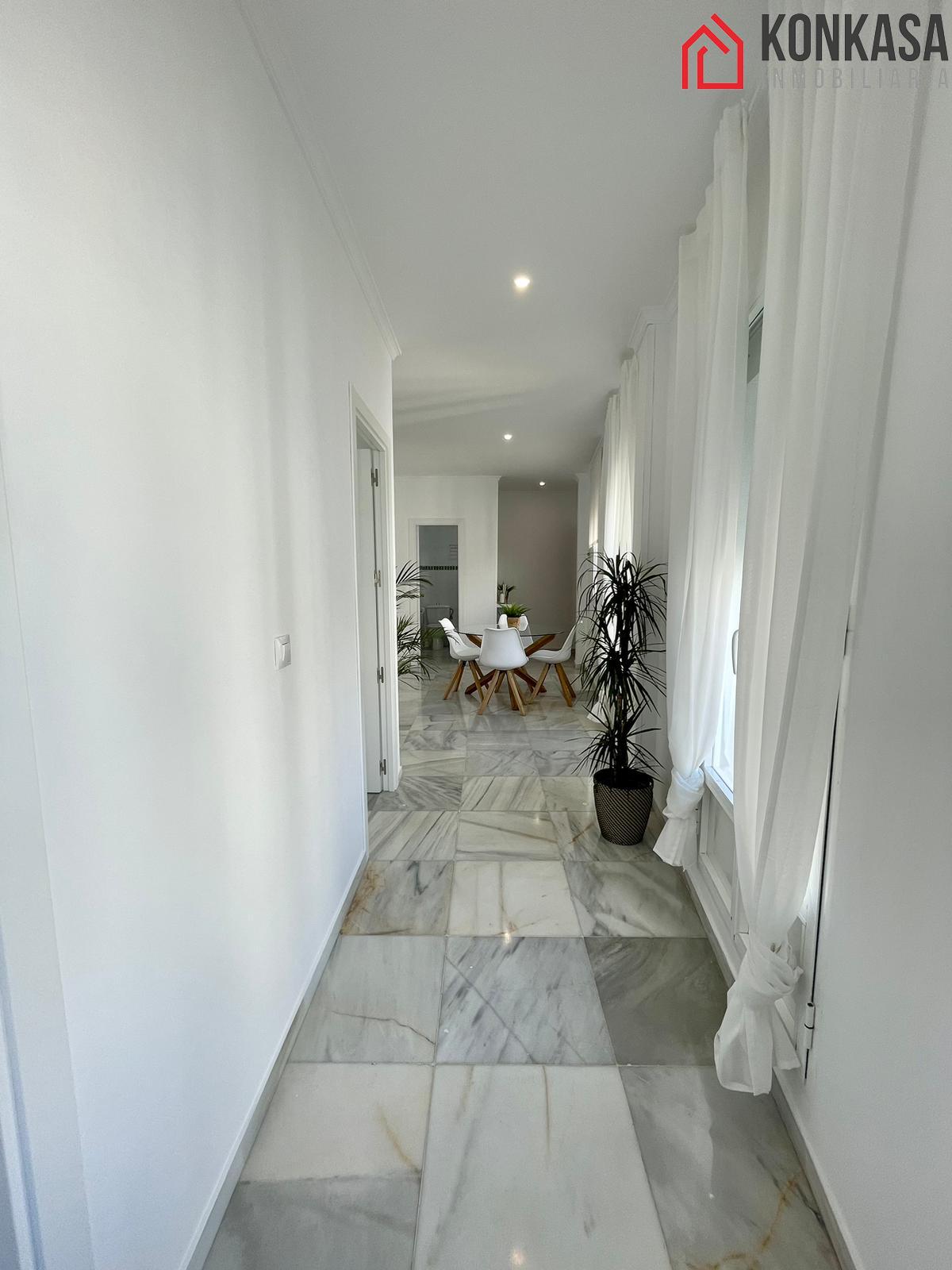 For sale of flat in Arcos de la Frontera