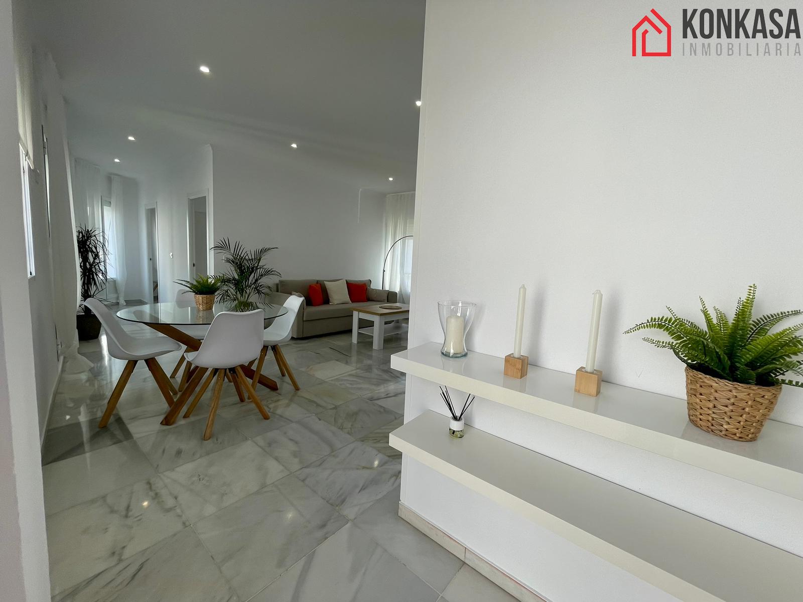 For sale of flat in Arcos de la Frontera