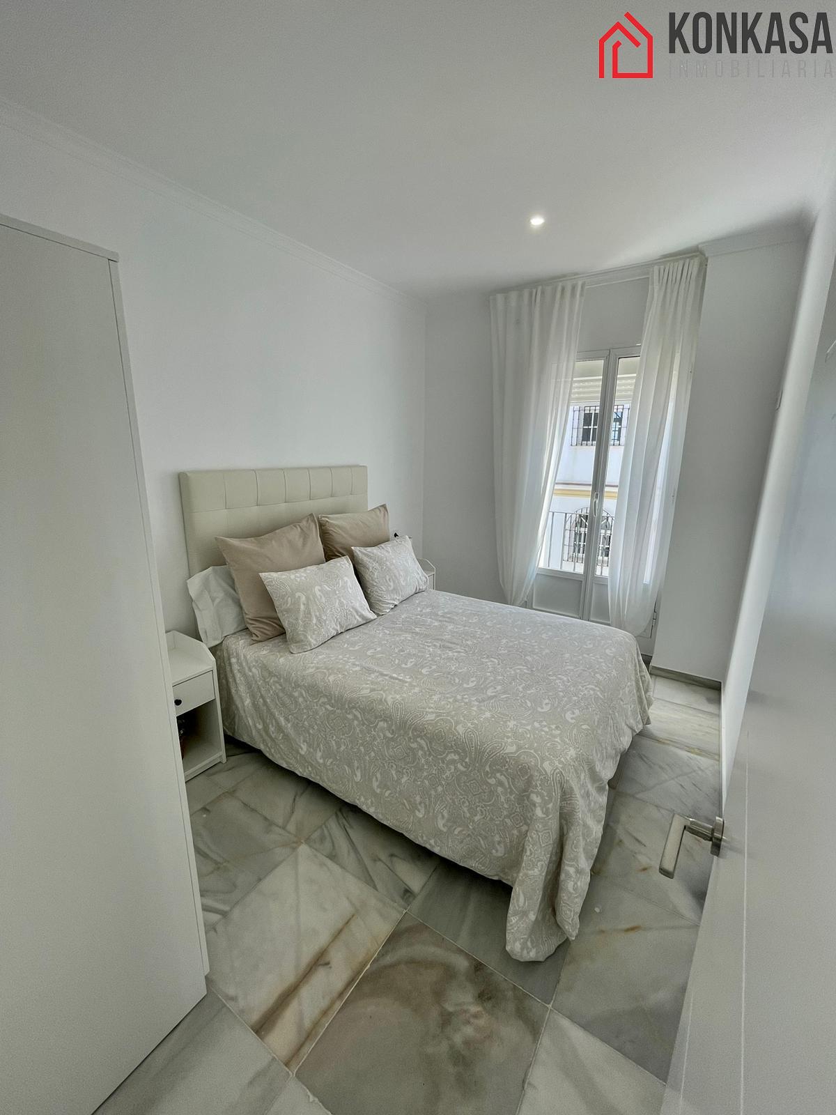 For sale of flat in Arcos de la Frontera