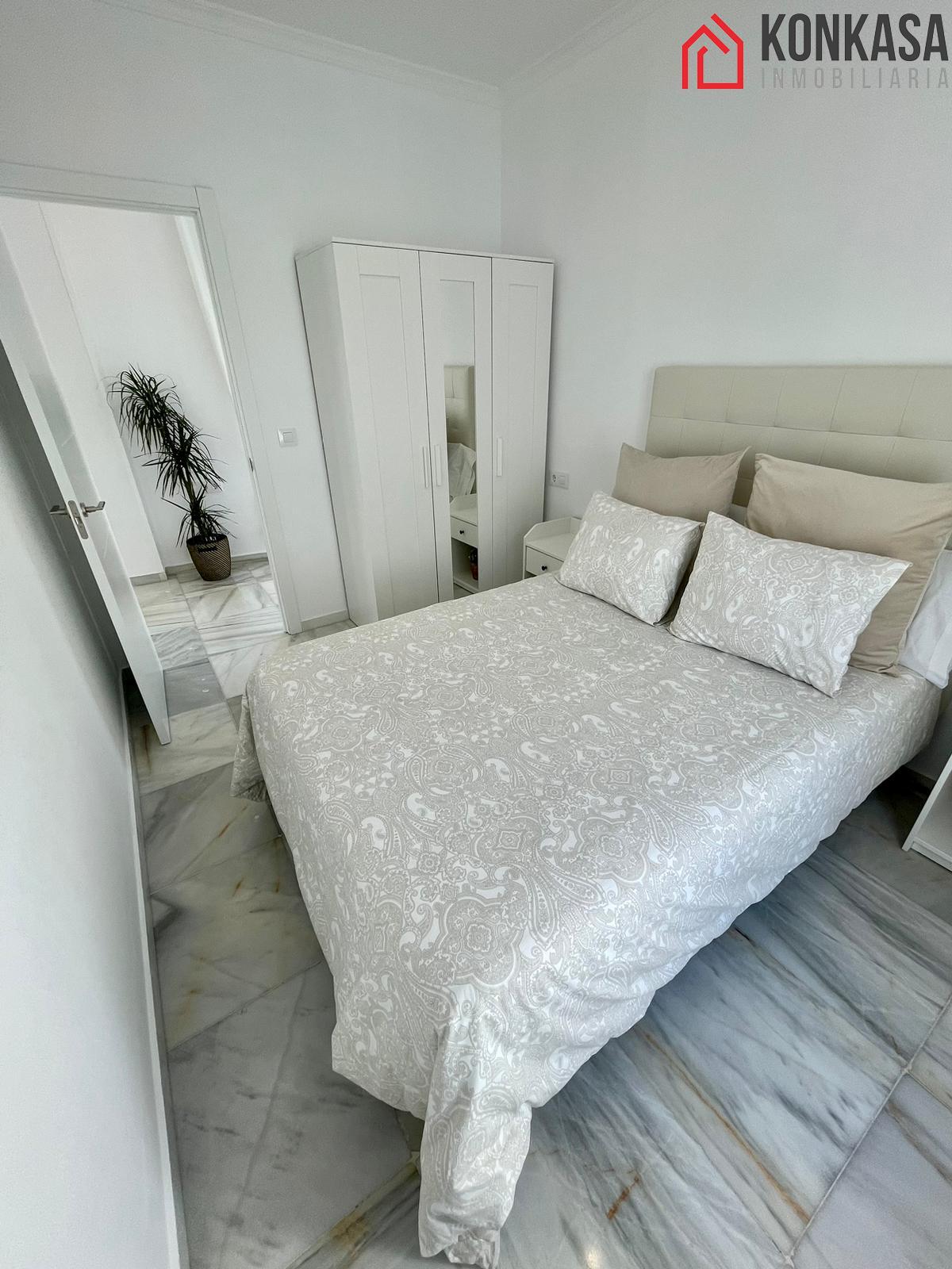 For sale of flat in Arcos de la Frontera
