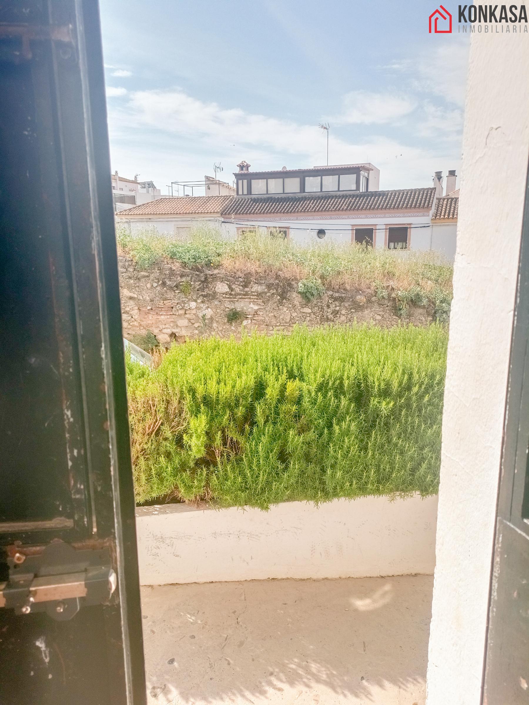 For sale of flat in Arcos de la Frontera