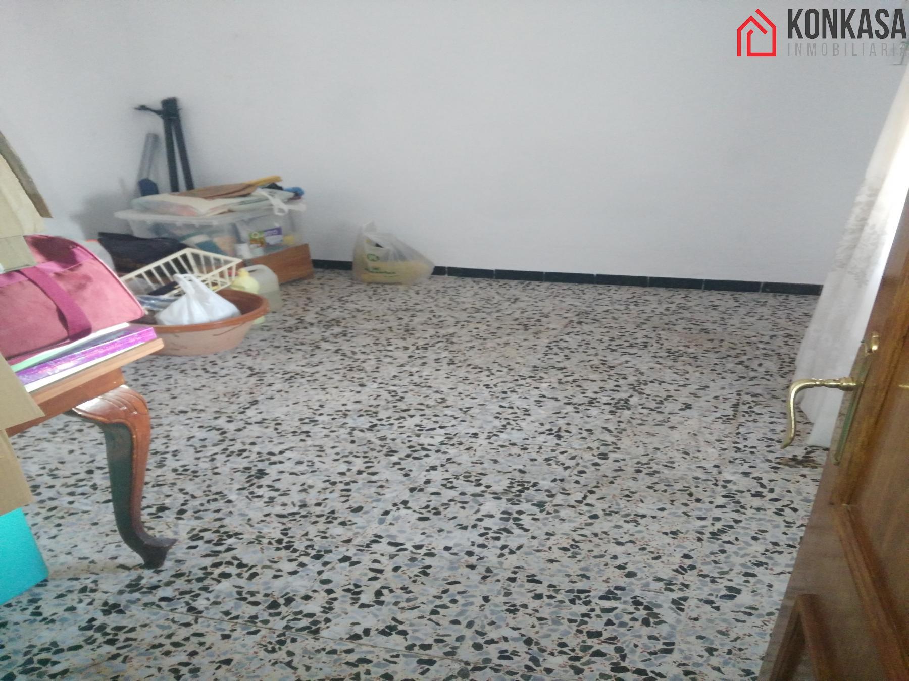 For sale of flat in Arcos de la Frontera