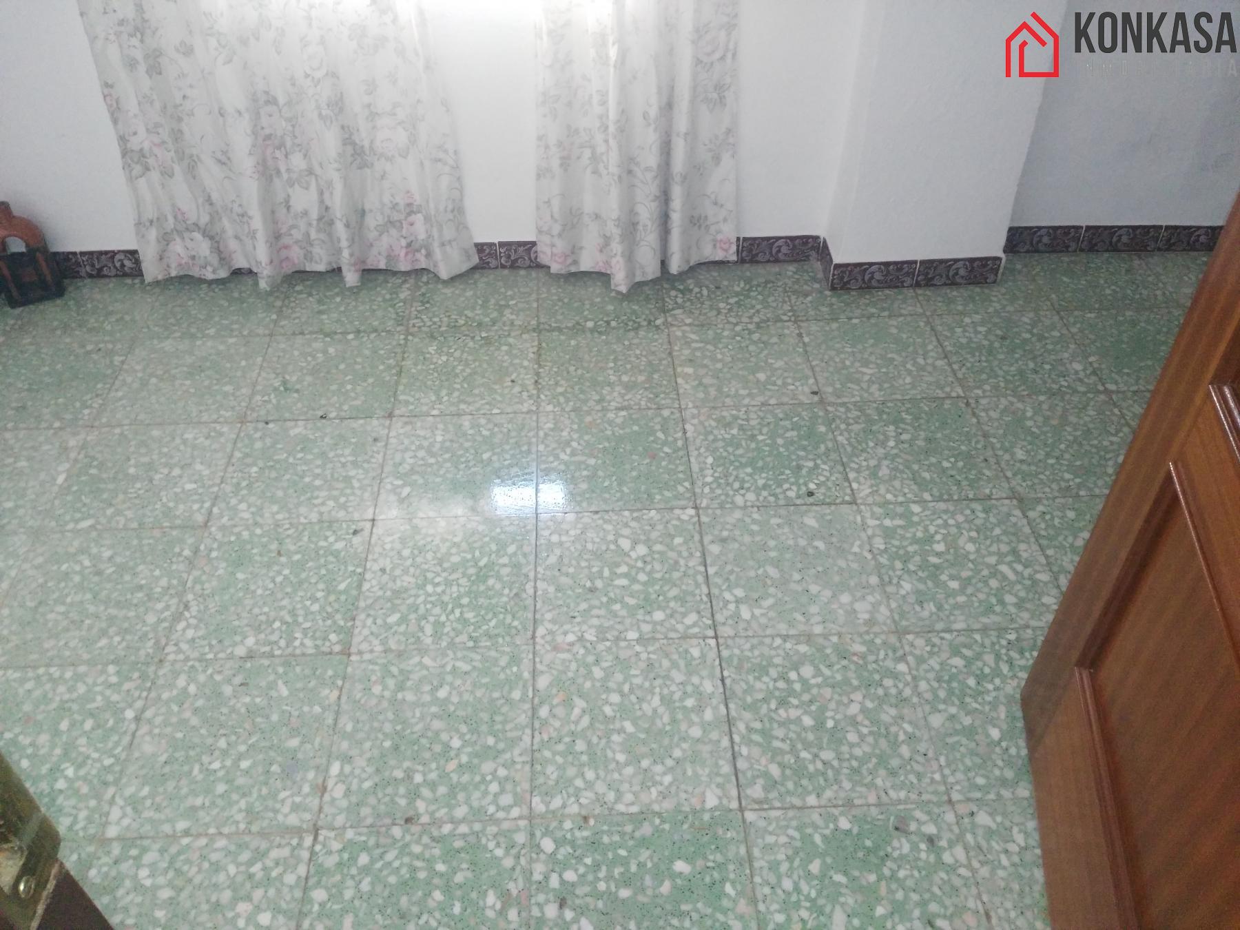 For sale of flat in Arcos de la Frontera
