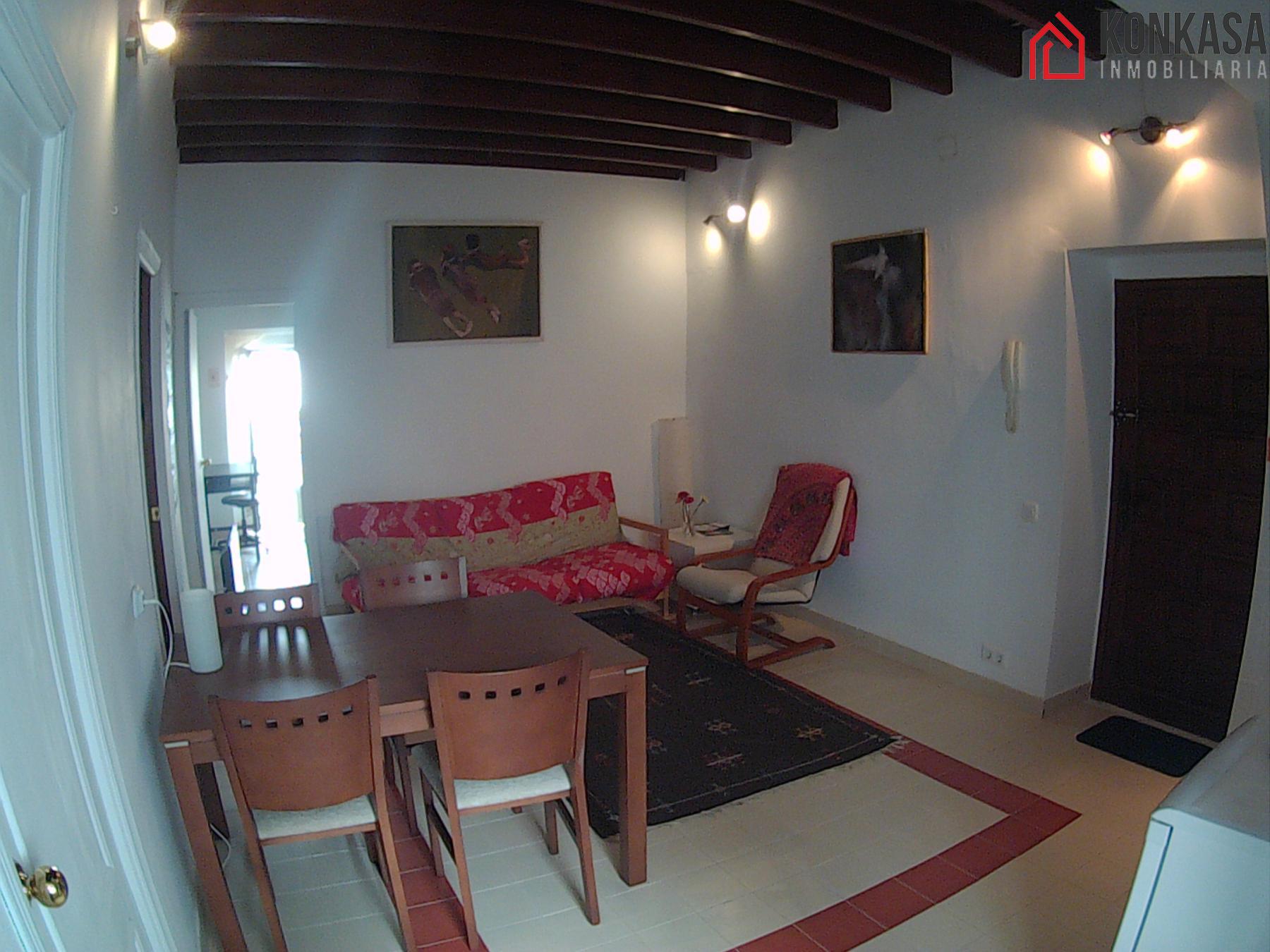 For sale of flat in Arcos de la Frontera