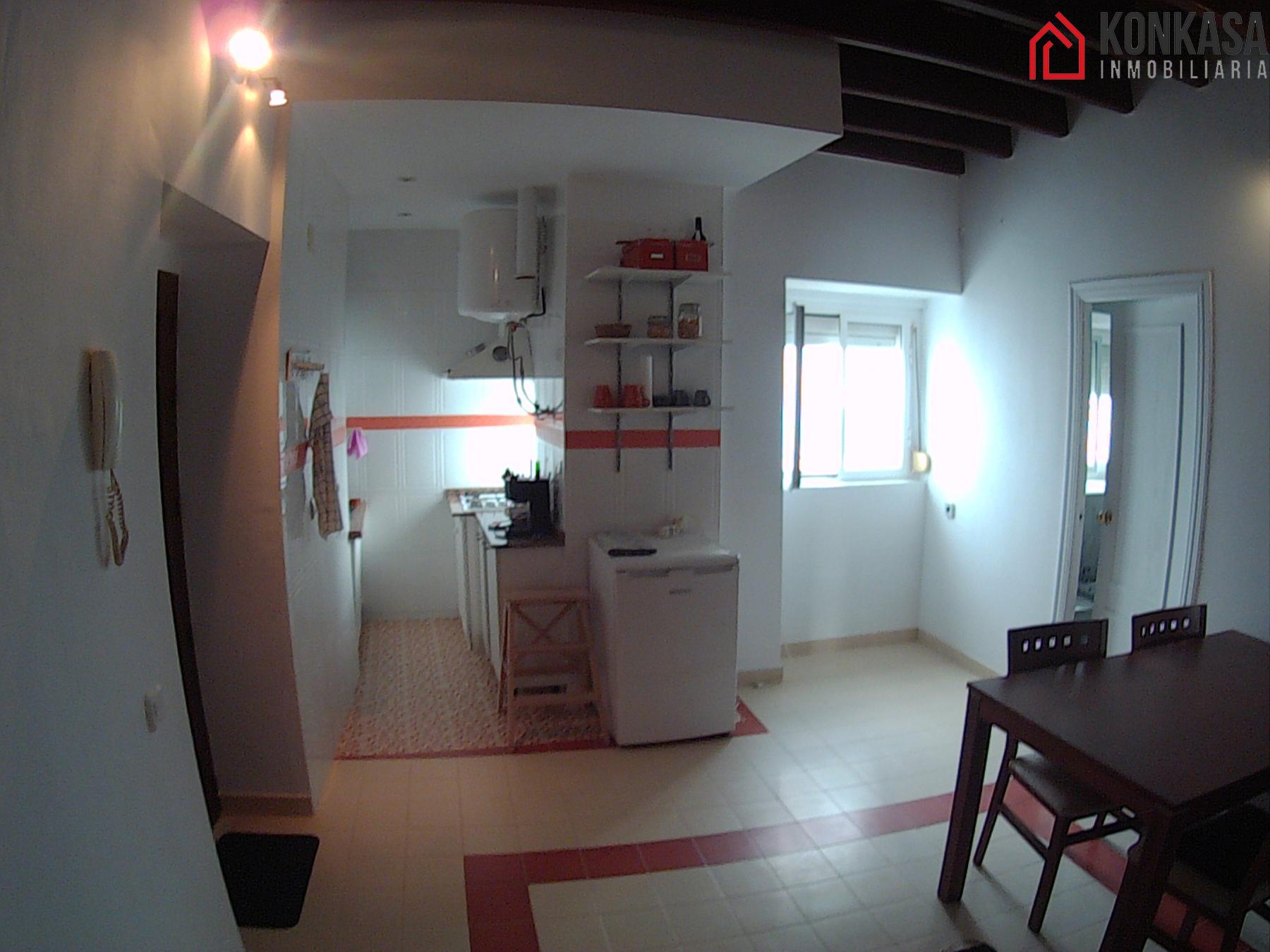 For sale of flat in Arcos de la Frontera