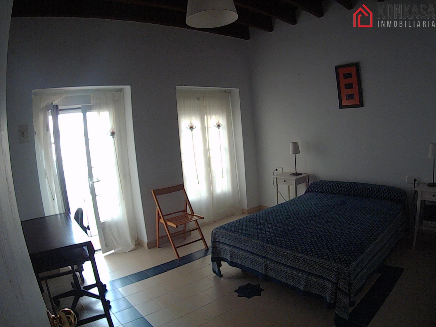 For sale of flat in Arcos de la Frontera